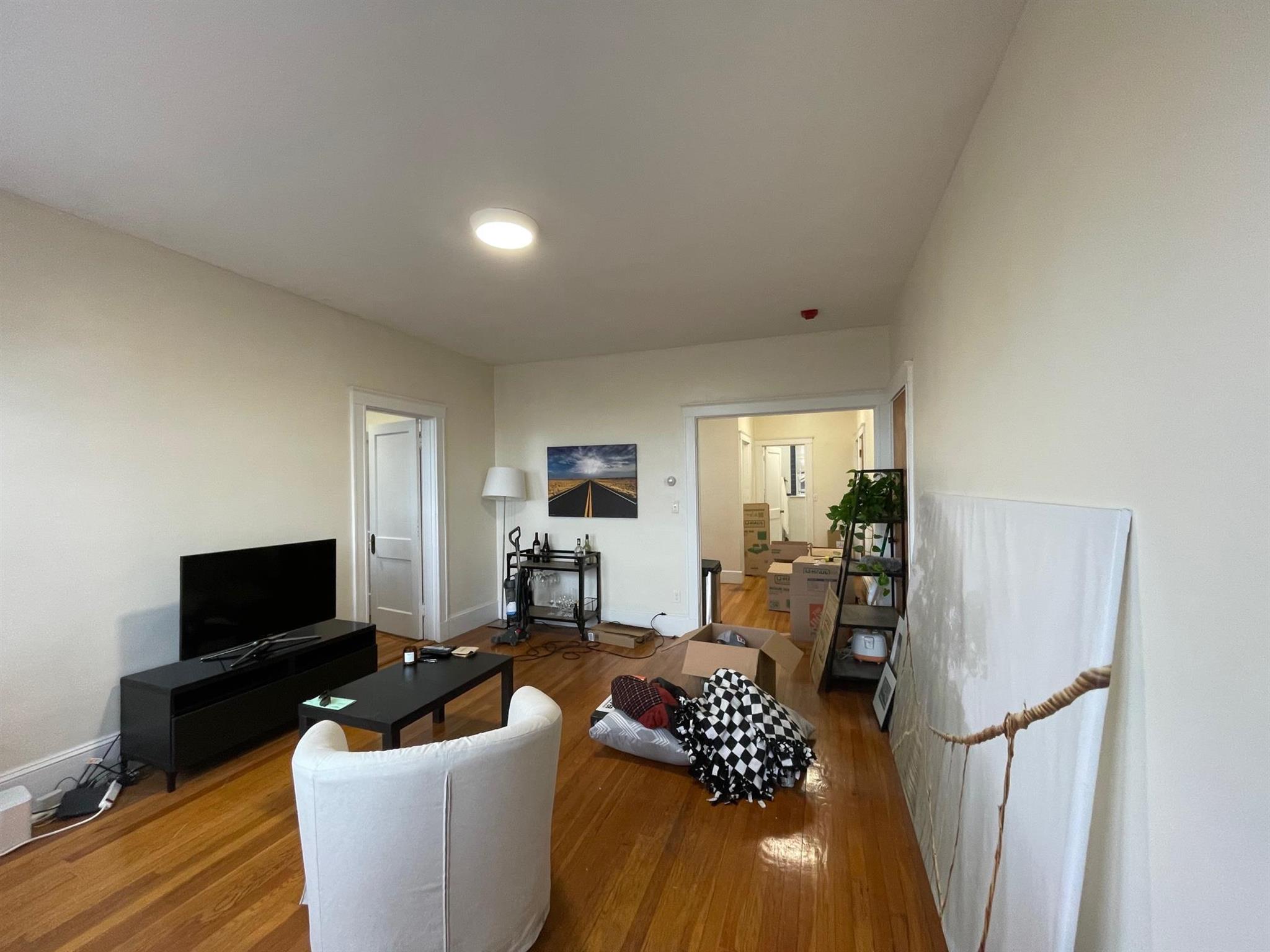 206 Massachusetts Ave, Arlington