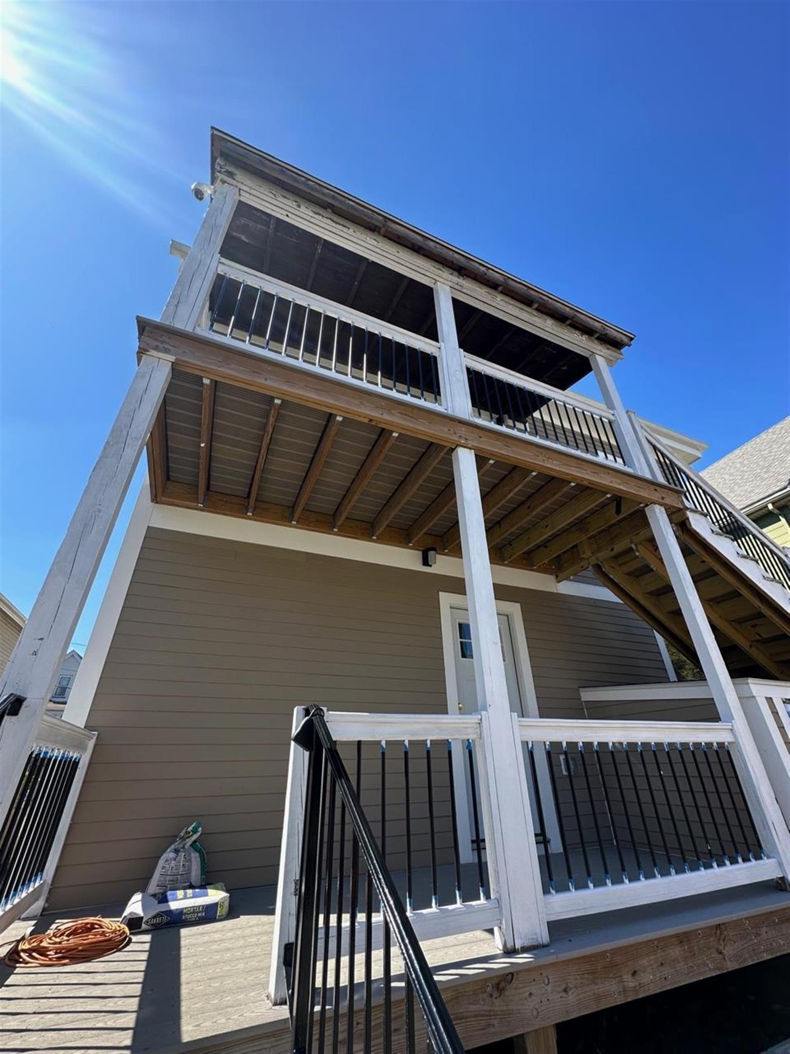 9 Bartlett St, Magoun Square