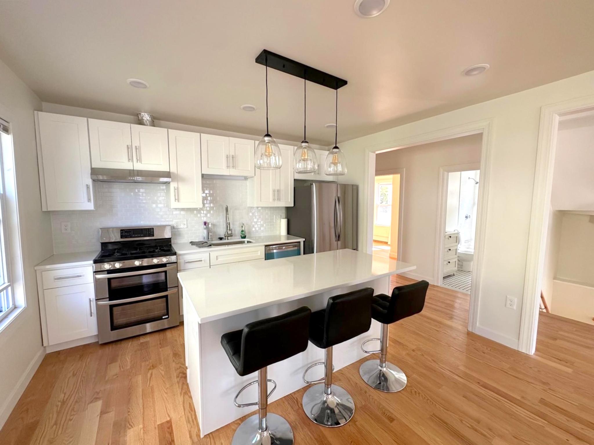 9 Bartlett St, Magoun Square