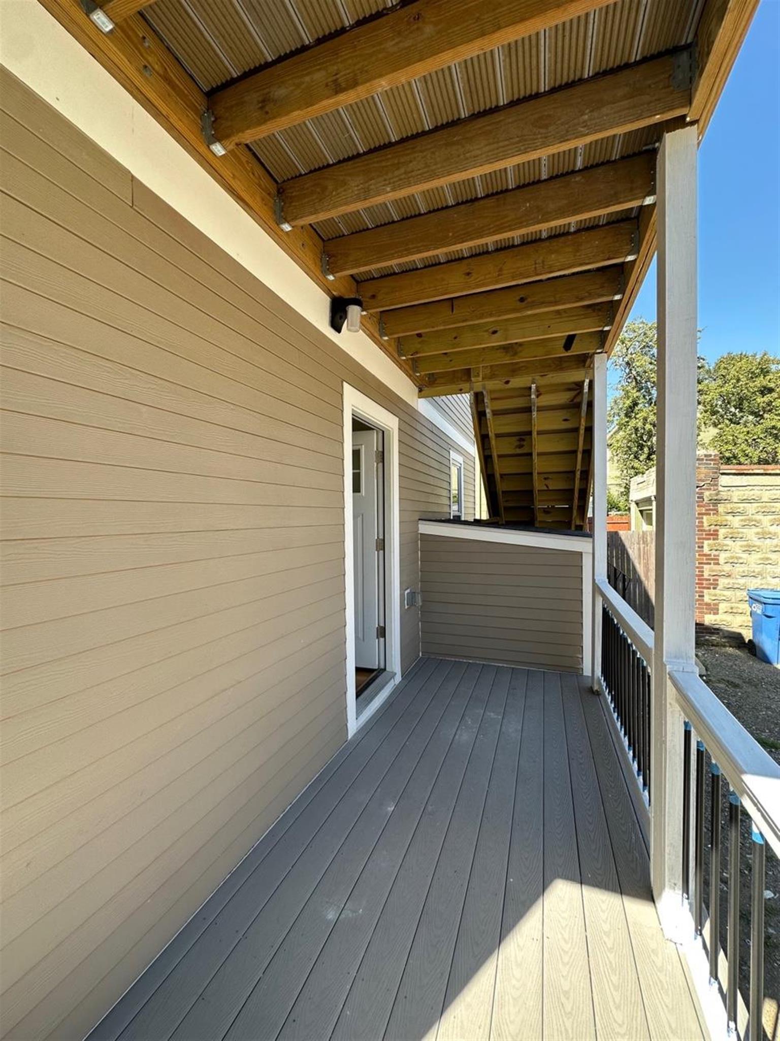 9 Bartlett St, Magoun Square