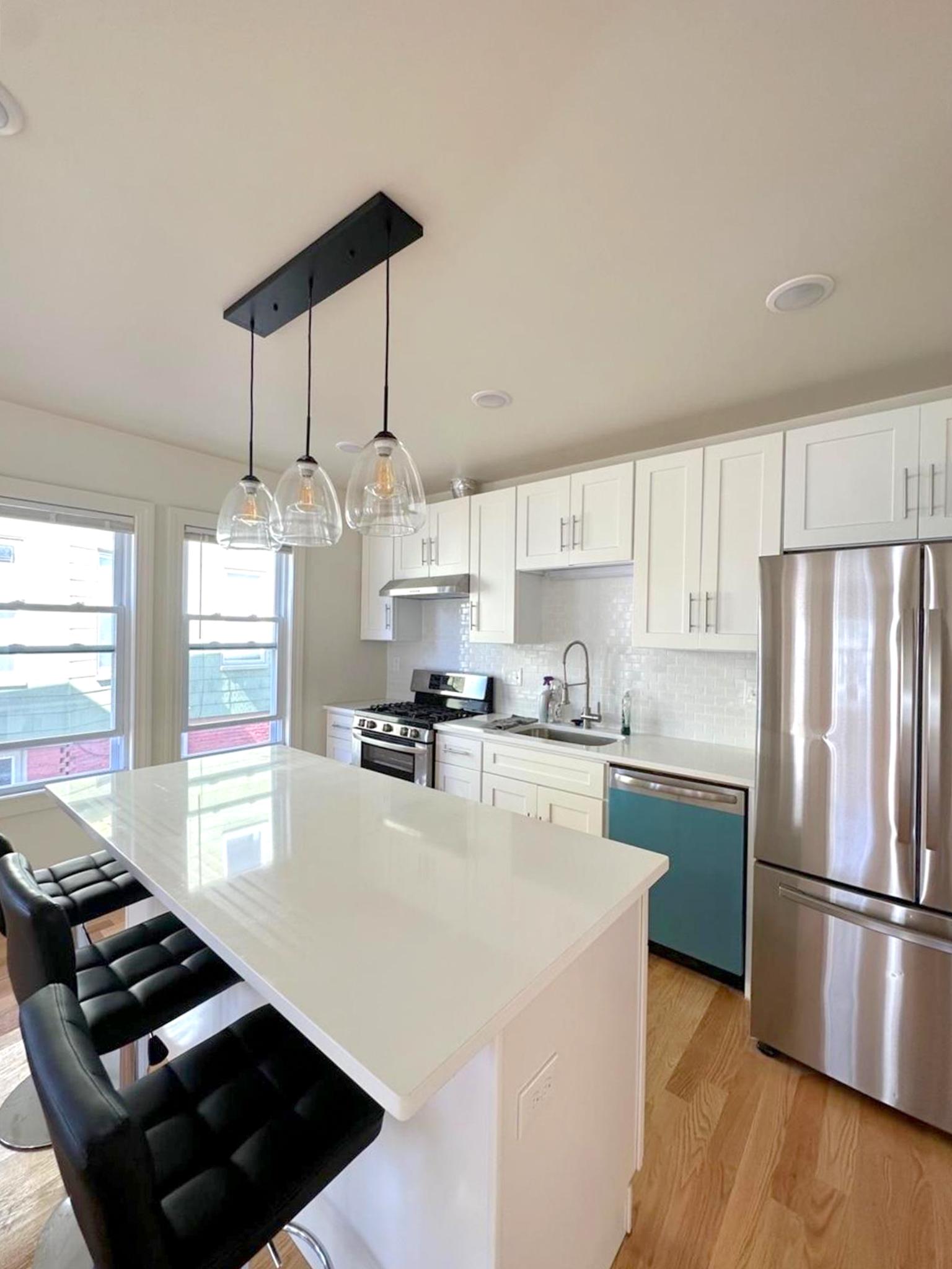 9 Bartlett St, Magoun Square