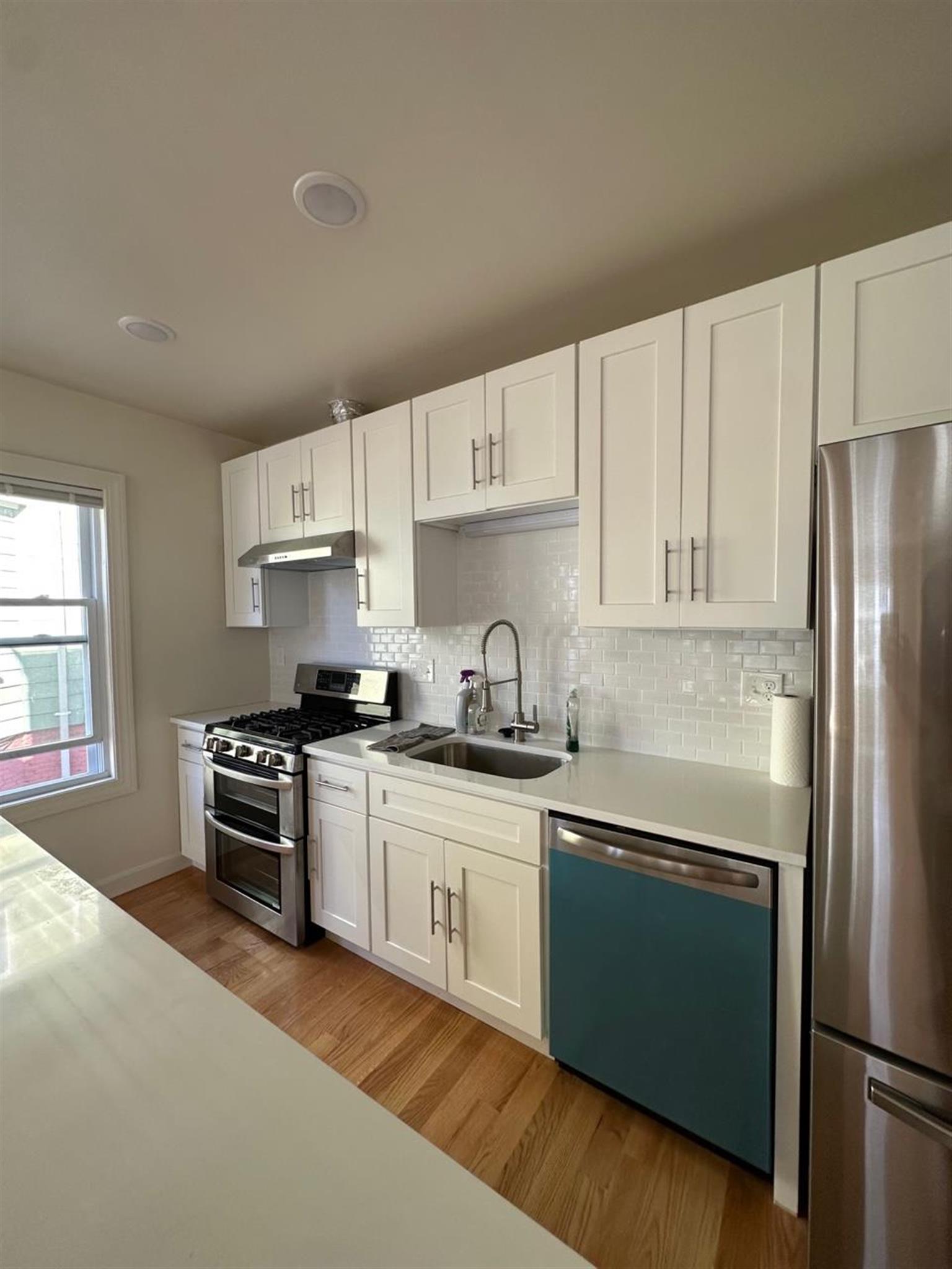 9 Bartlett St, Magoun Square