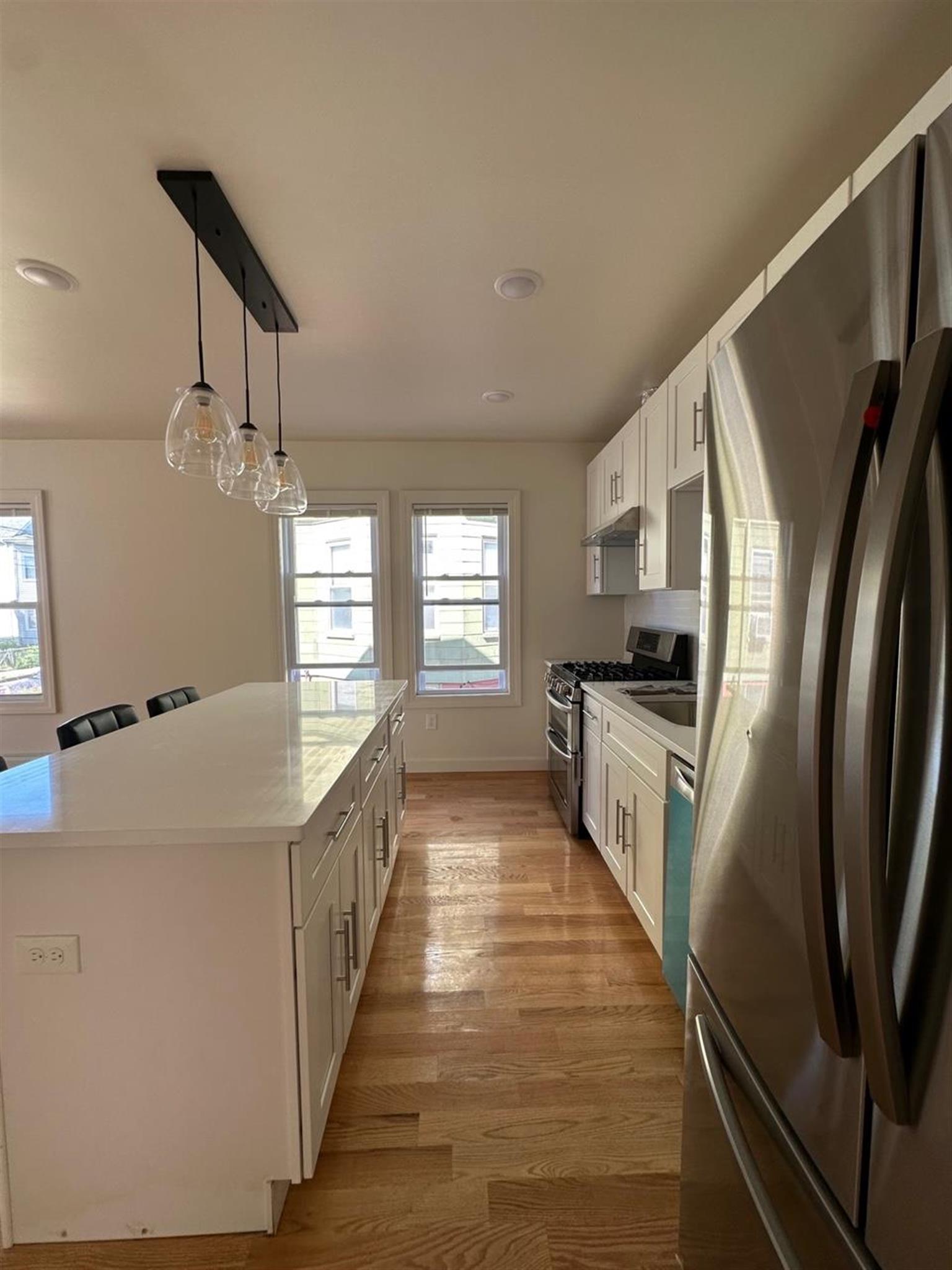 9 Bartlett St, Magoun Square