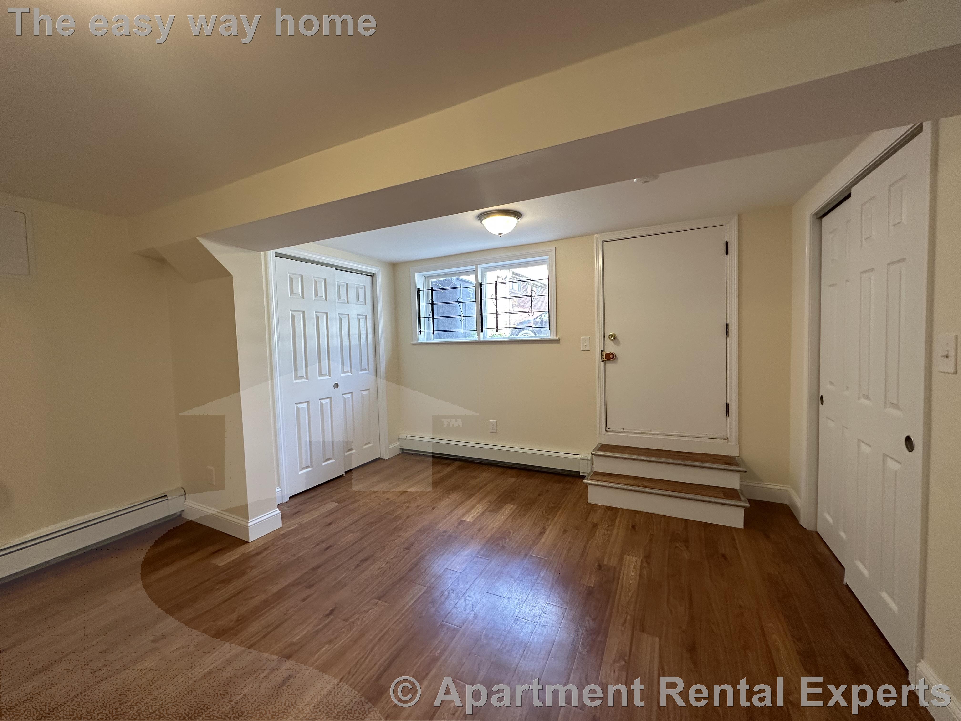 381 Harvard, Harvard Square