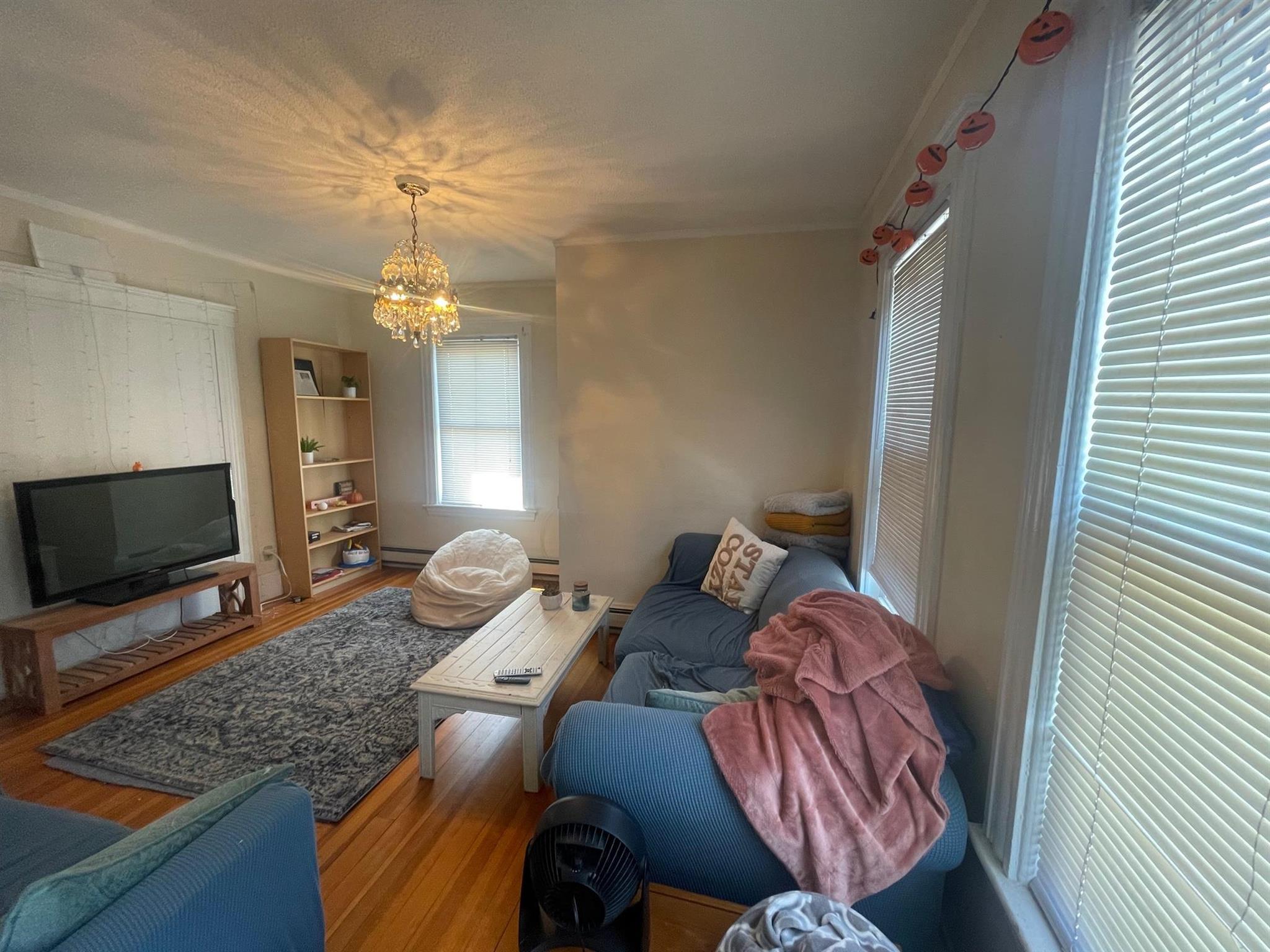 30 Clarendon Ave, Teele Square