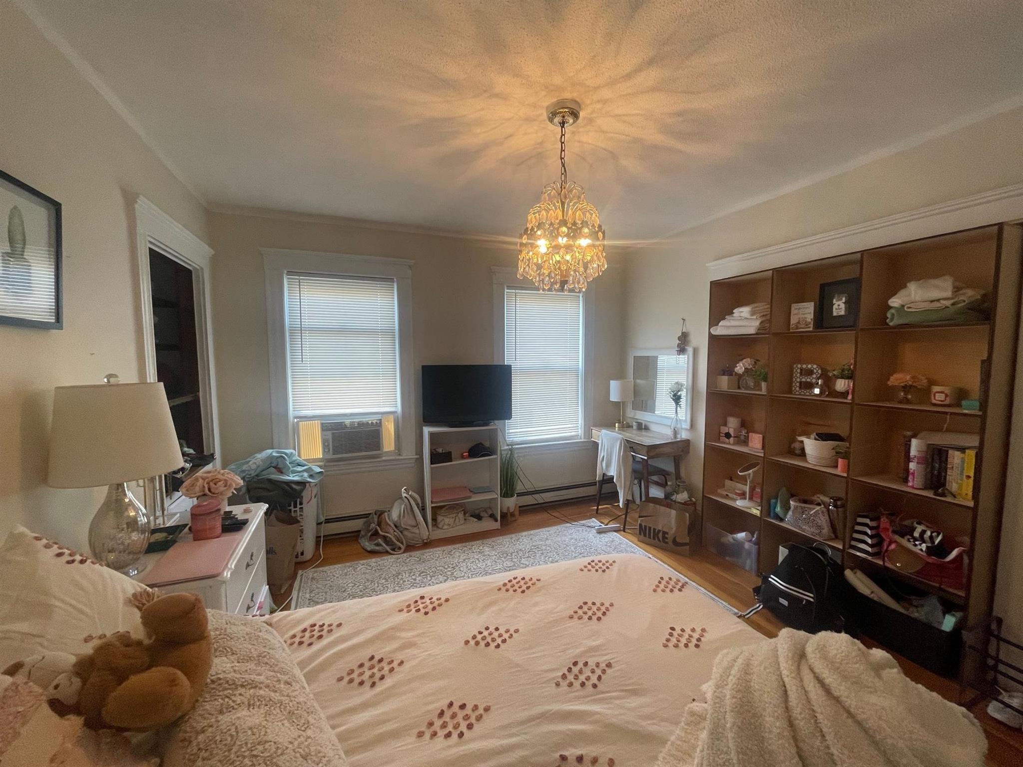 30 Clarendon Ave, Teele Square