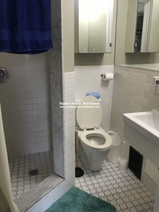 323 Beacon St, Back Bay