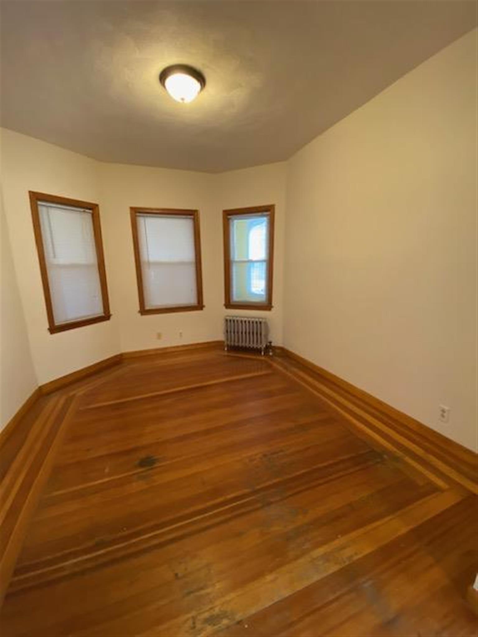 18 Frederick Ave, Tufts University