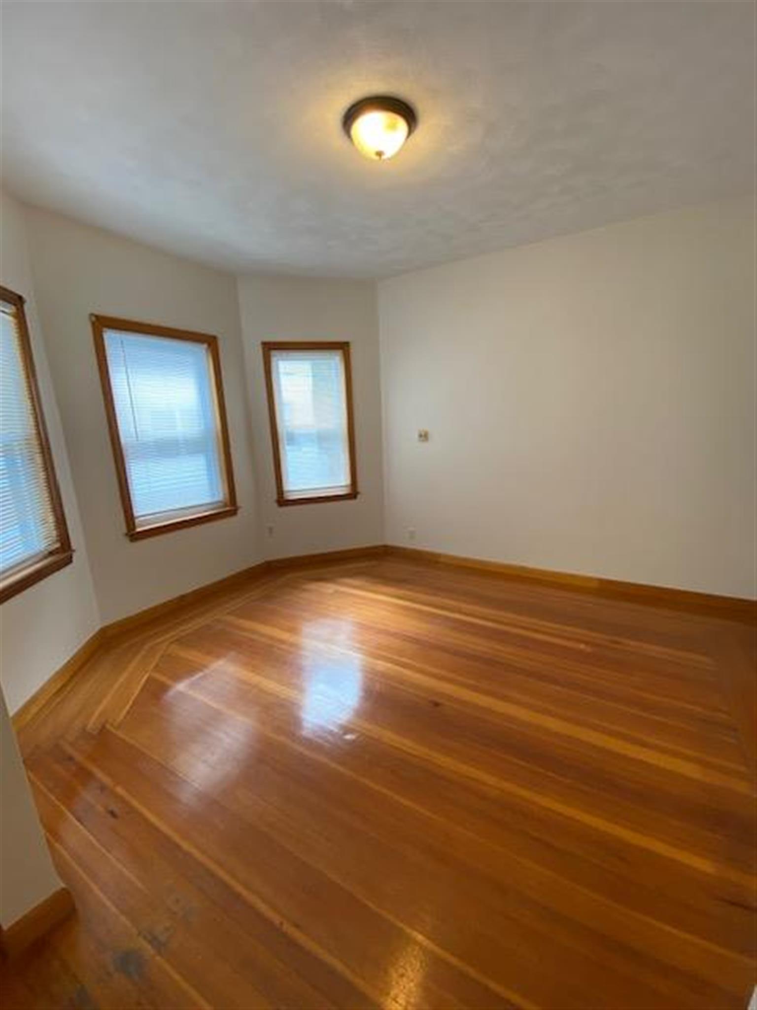 18 Frederick Ave, Tufts University