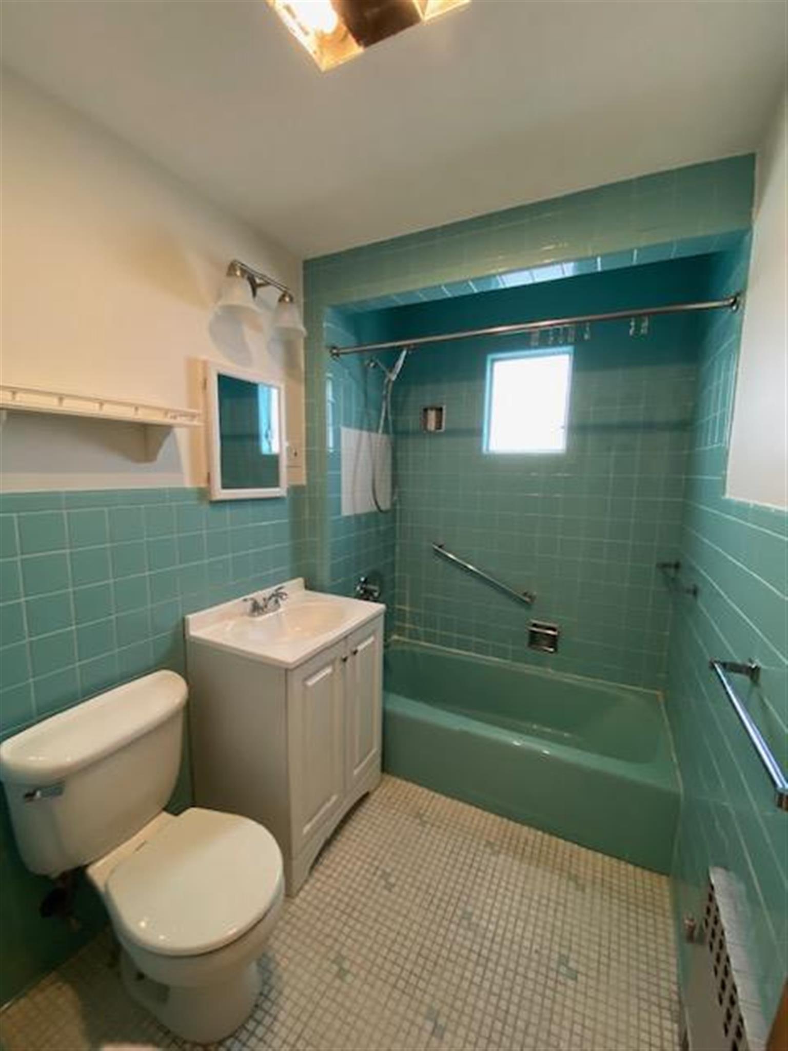 18 Frederick Ave, Tufts University