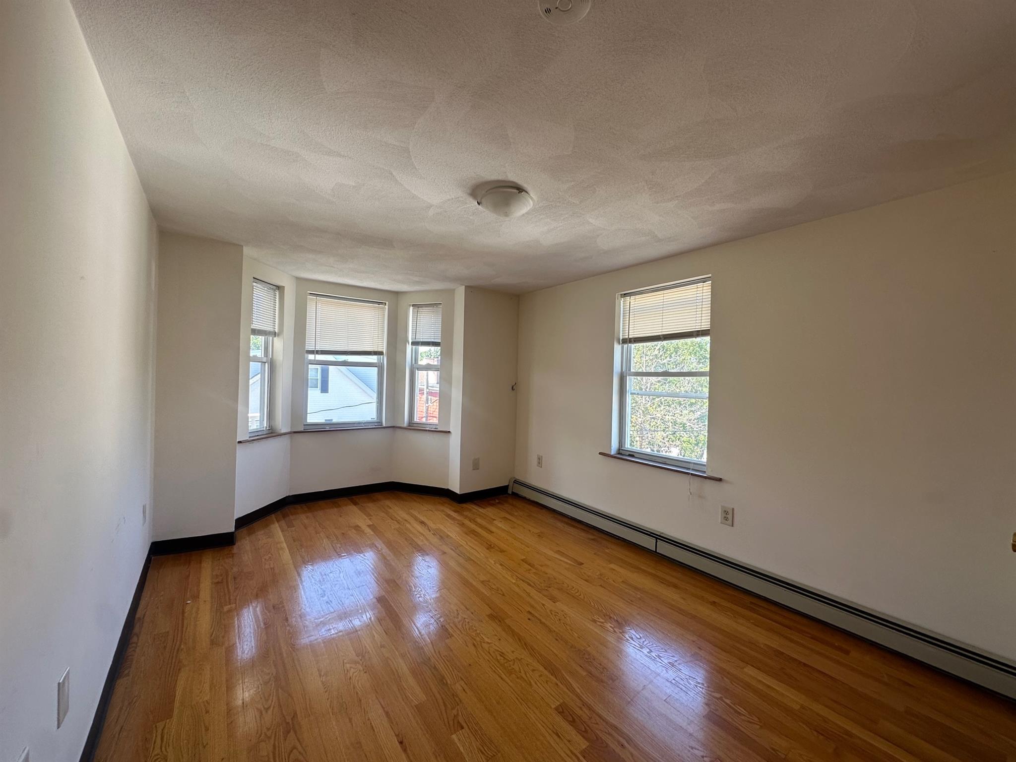 8 Leon St, Union Square