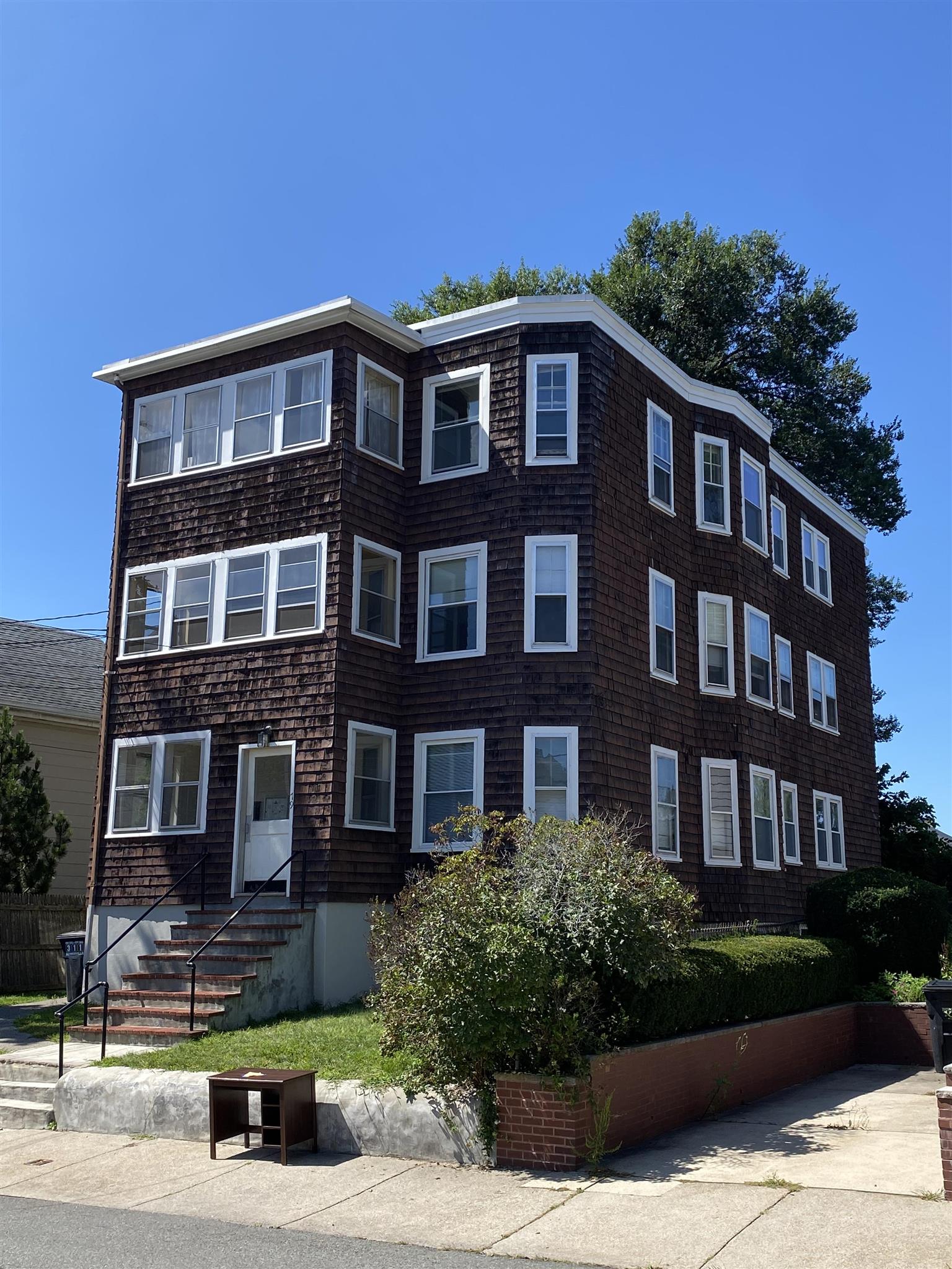 79 Clarendon Ave, Teele Square