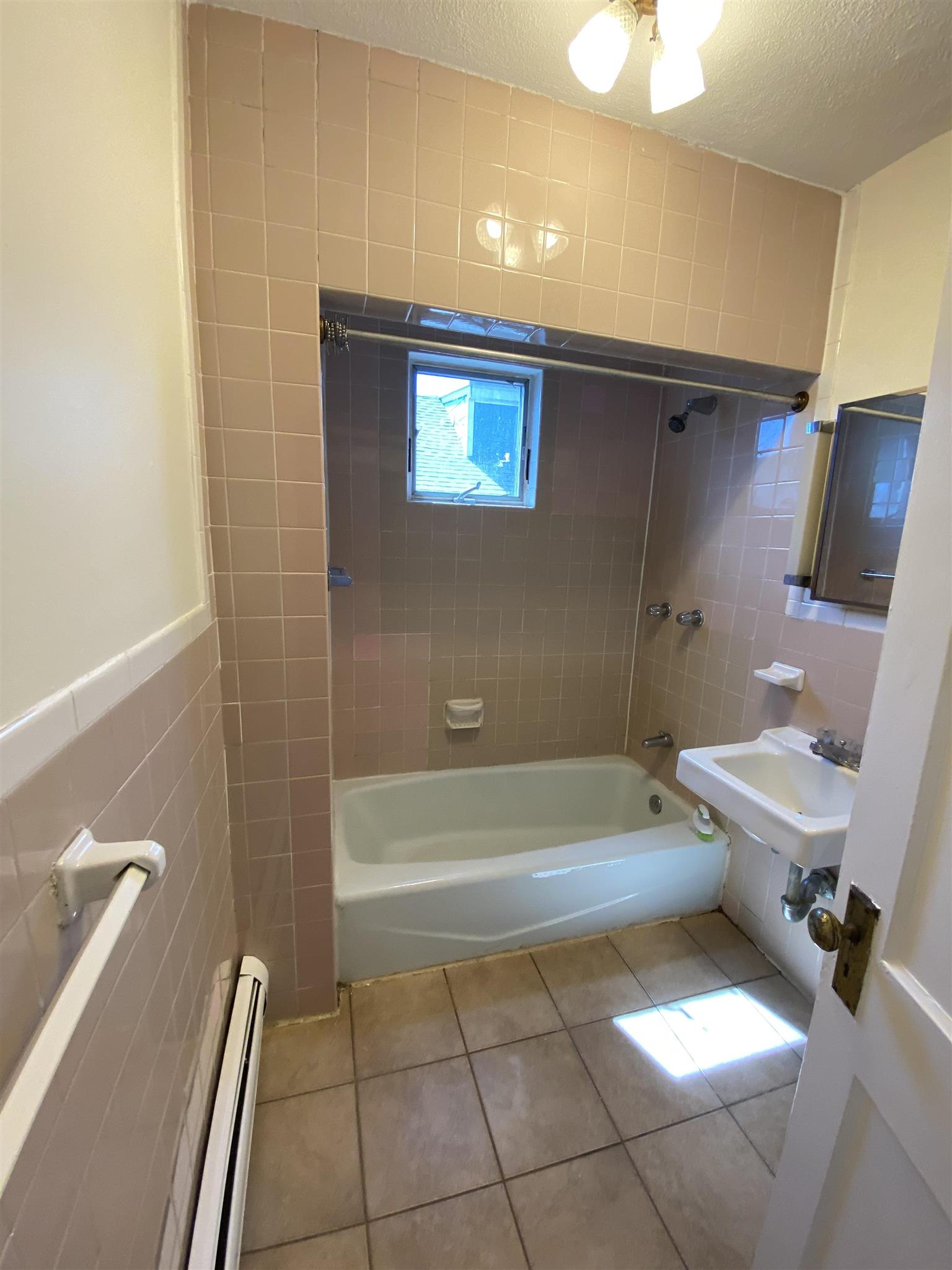 79 Clarendon Ave, Teele Square