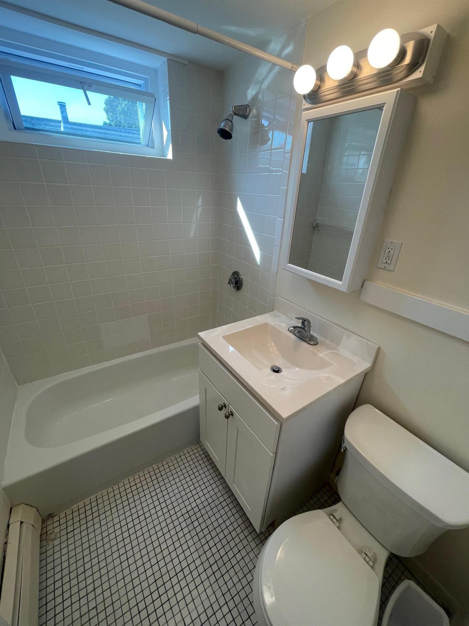 36 College Ave, Davis Square