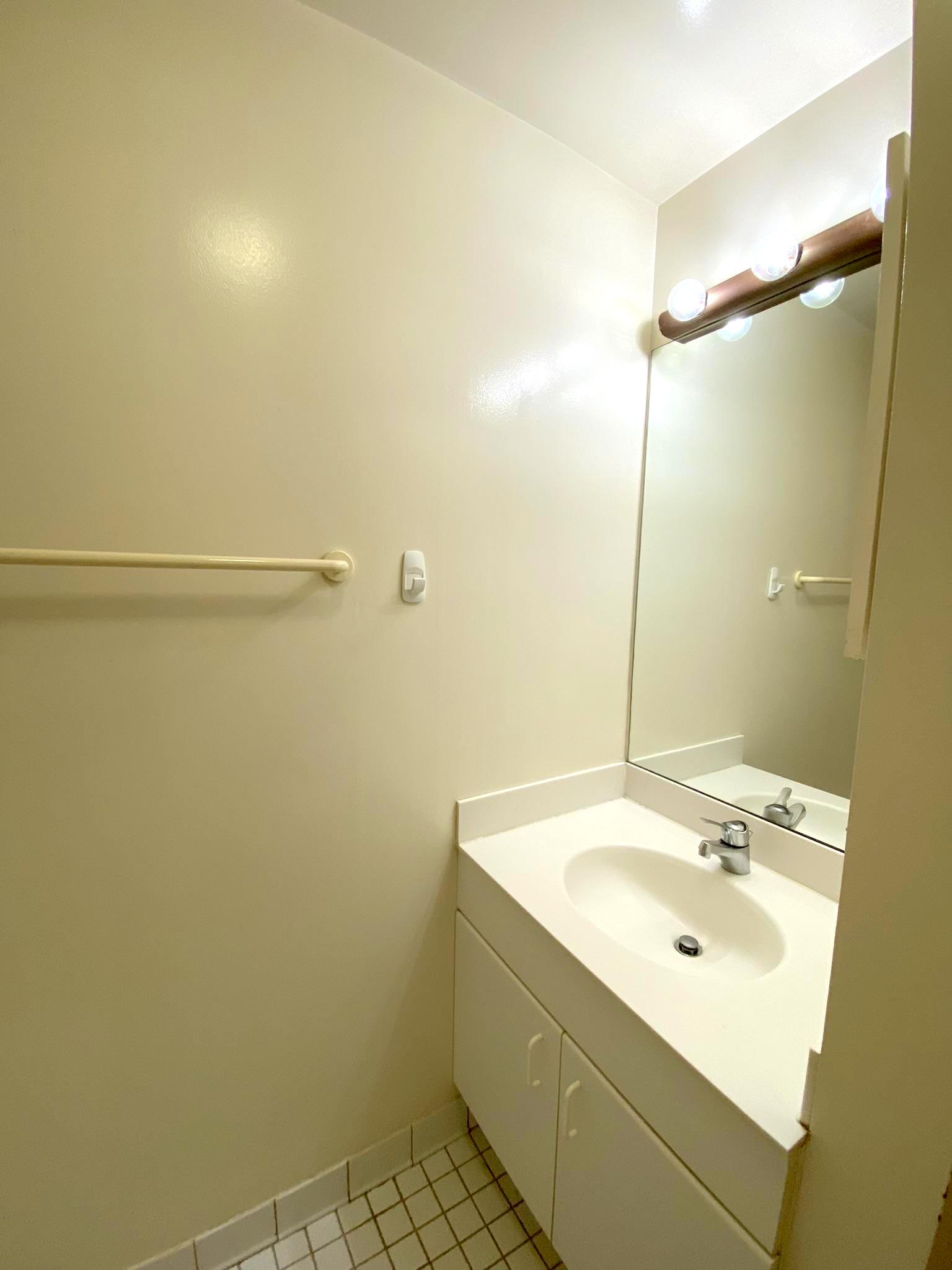 950 Massachusetts Ave, Central Square