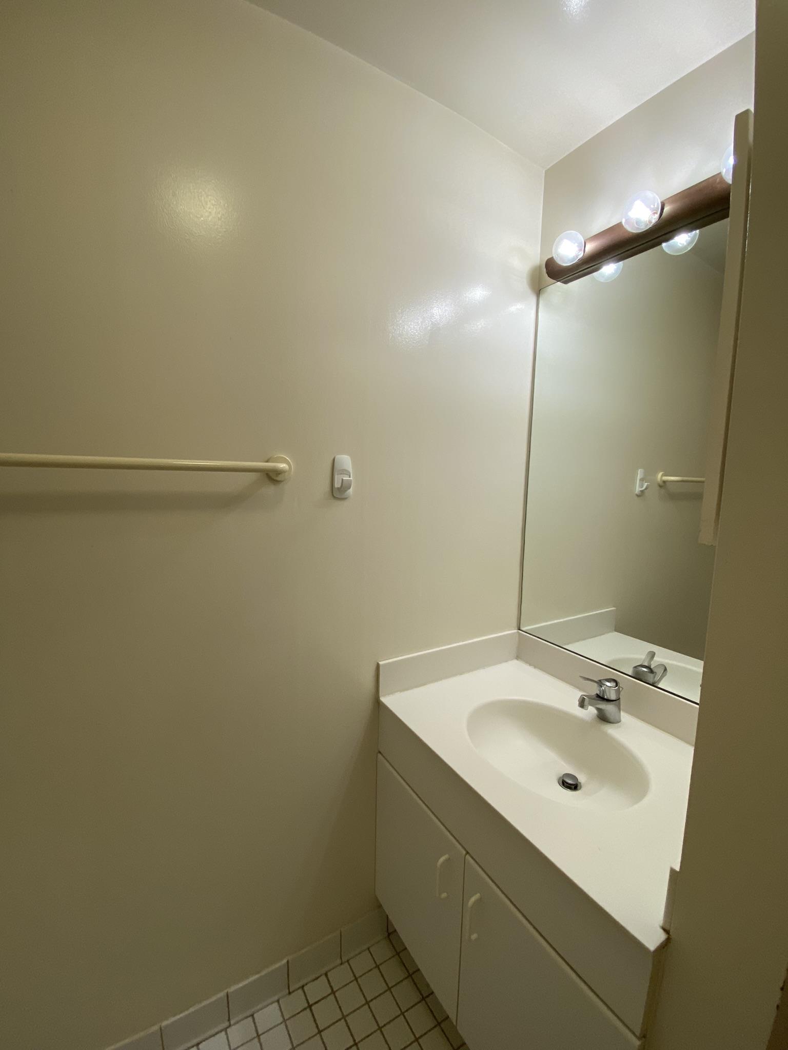 950 Massachusetts Ave, Central Square