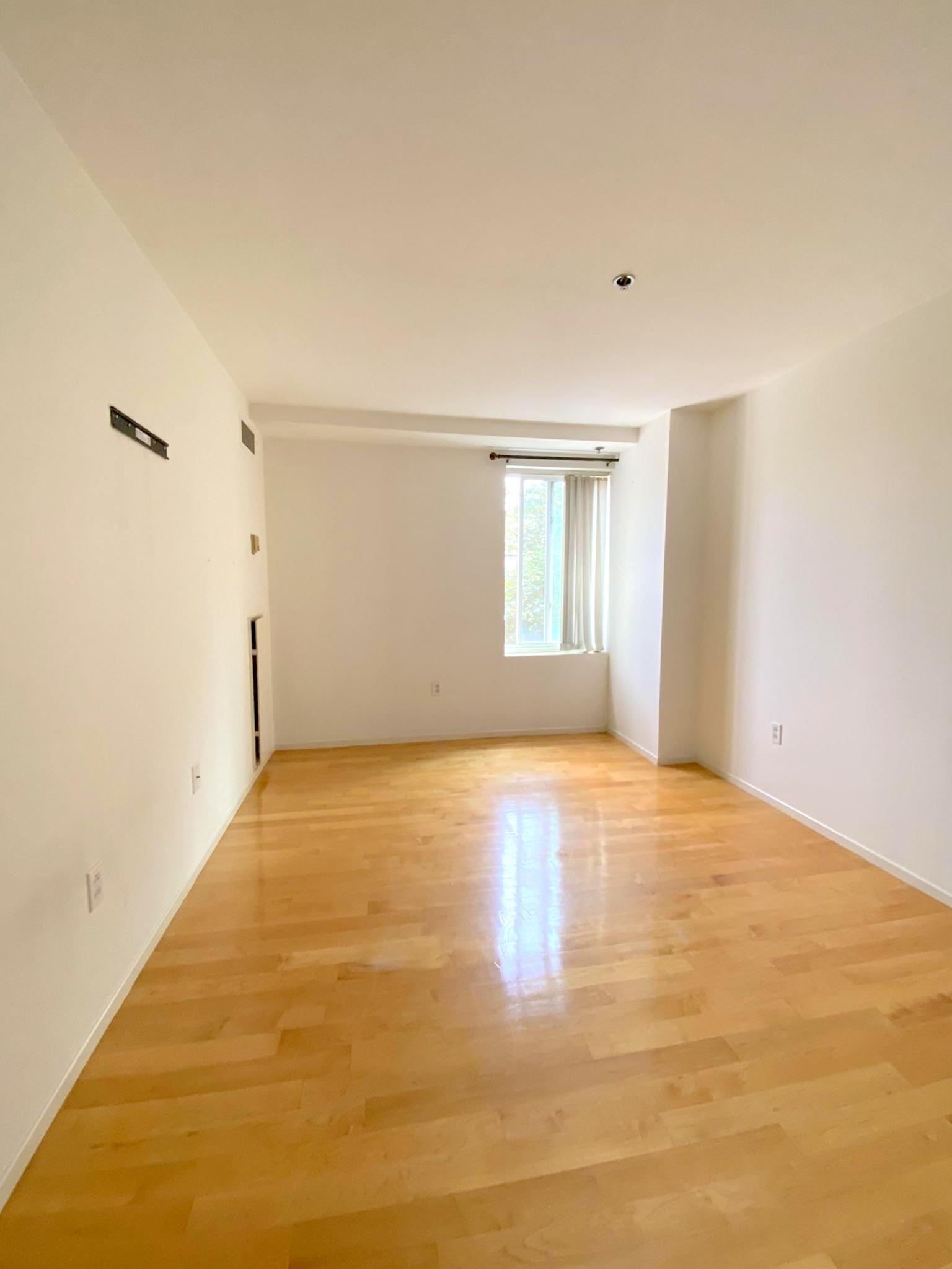 950 Massachusetts Ave, Central Square