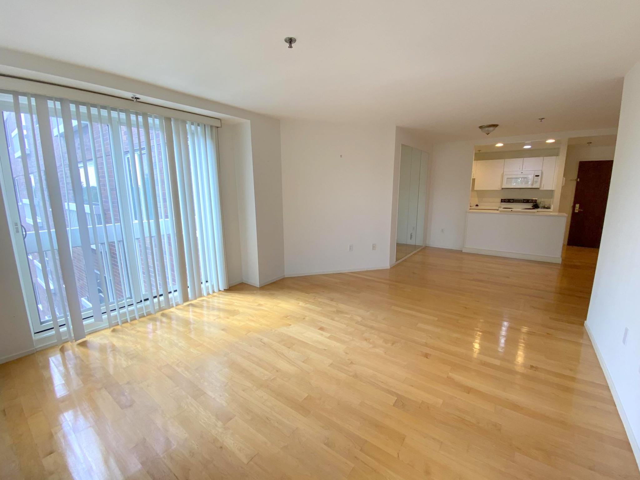 950 Massachusetts Ave, Central Square