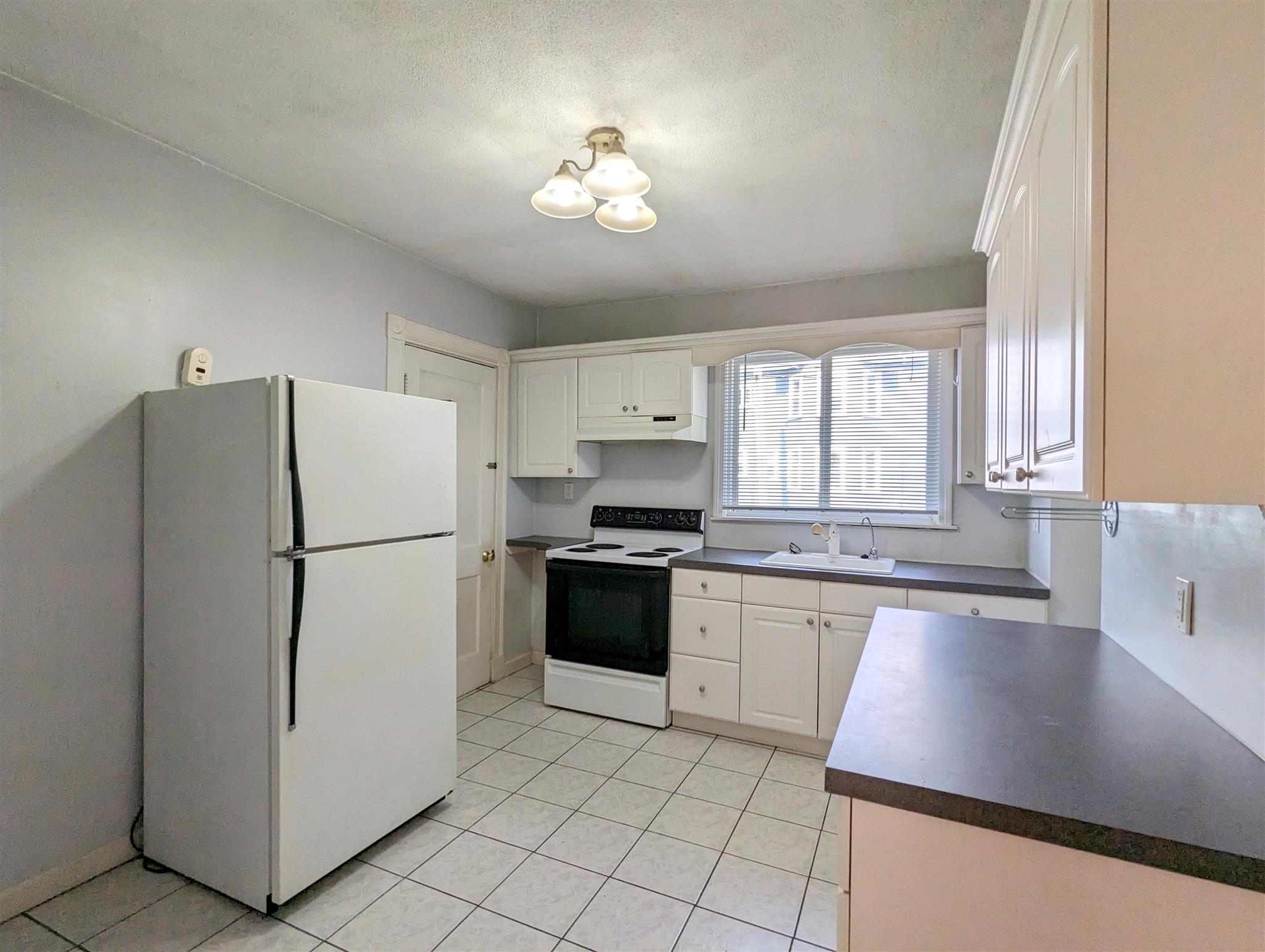 138 North St, West Somerville