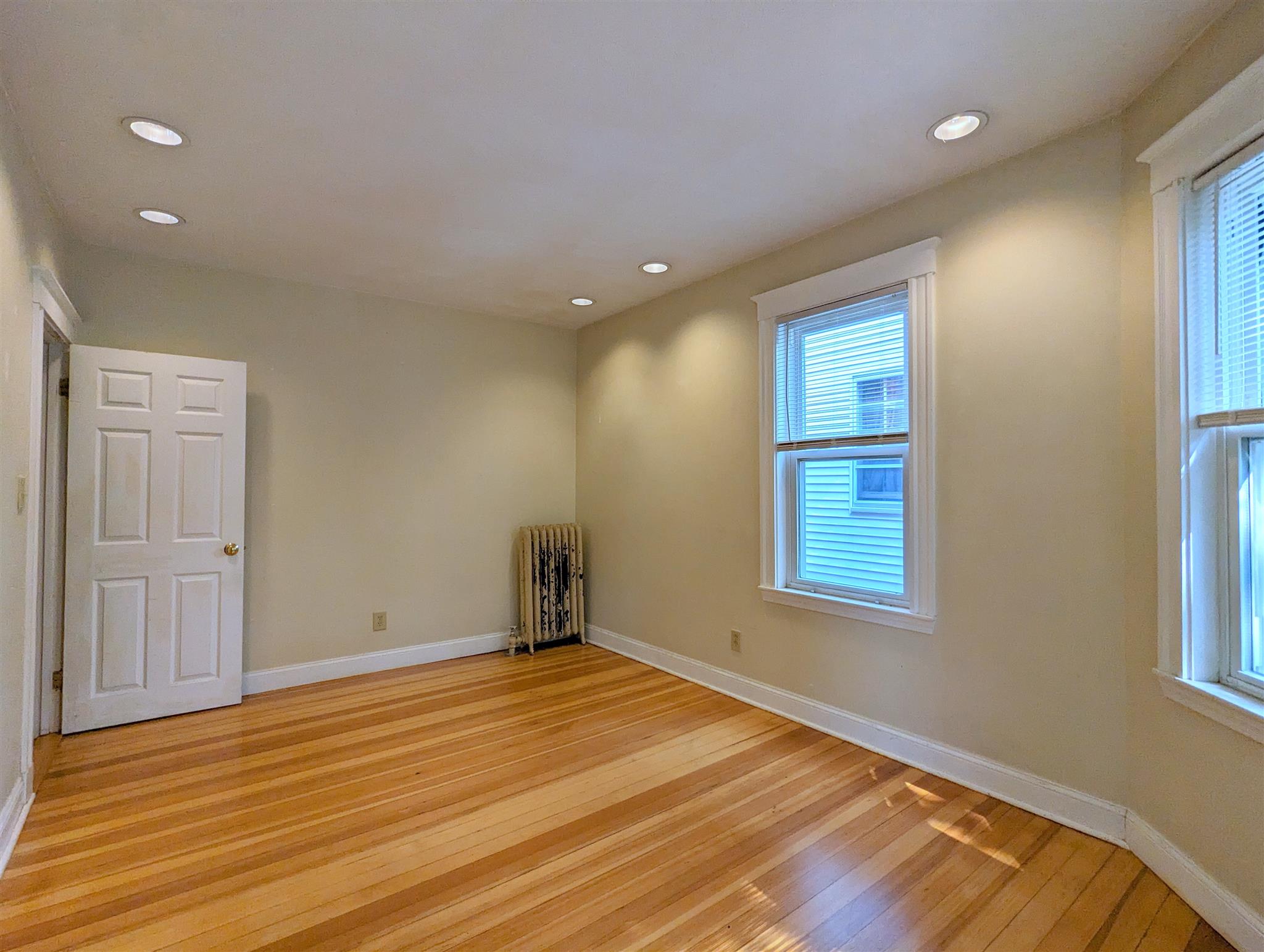 79 Conwell Ave, West Somerville