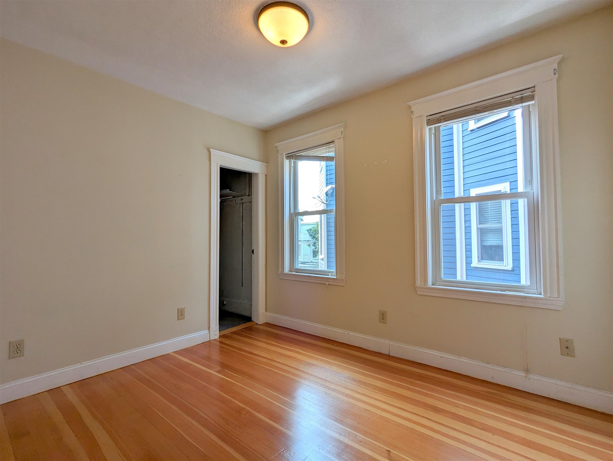 79 Conwell Ave, West Somerville