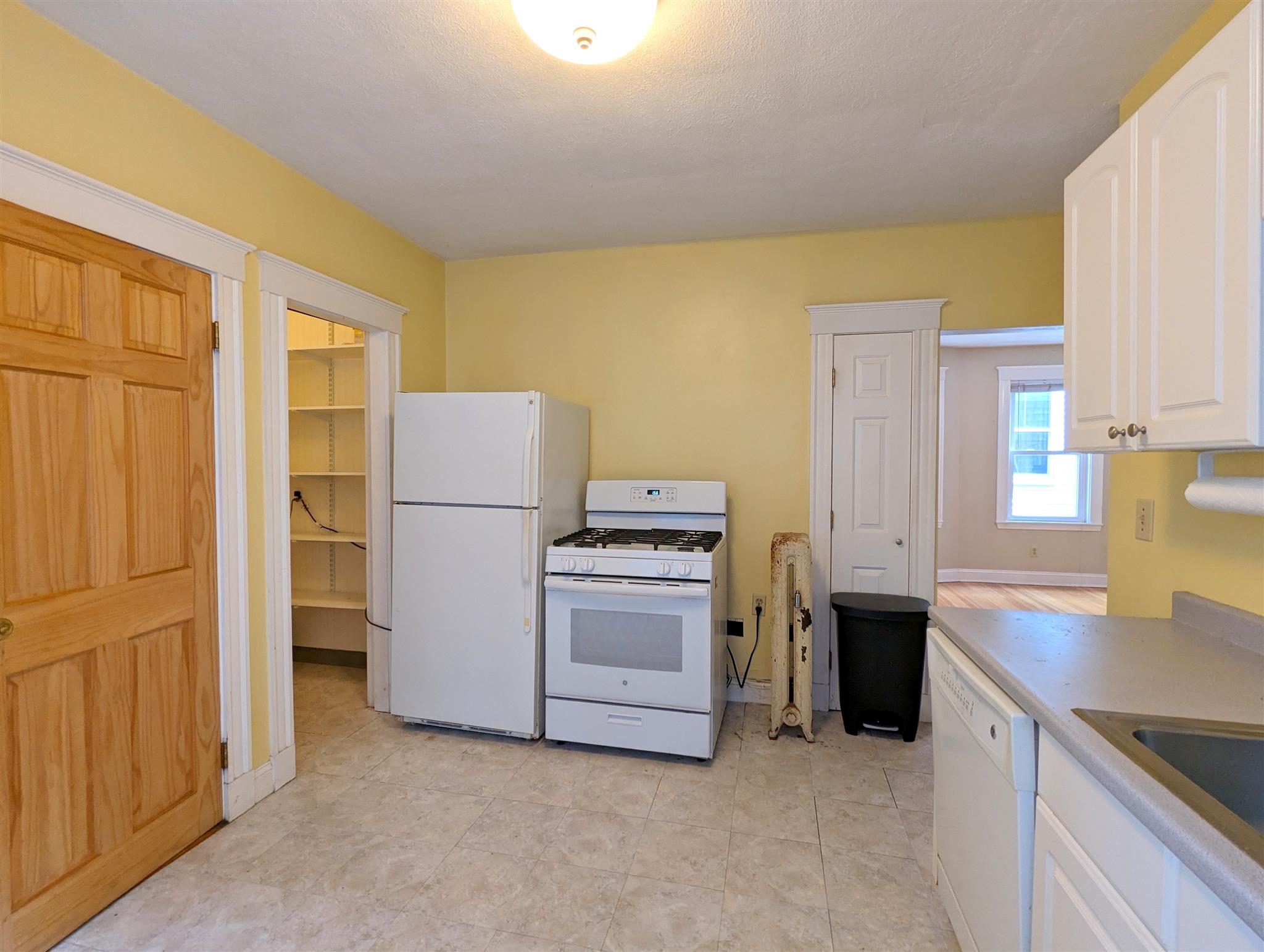 79 Conwell Ave, West Somerville