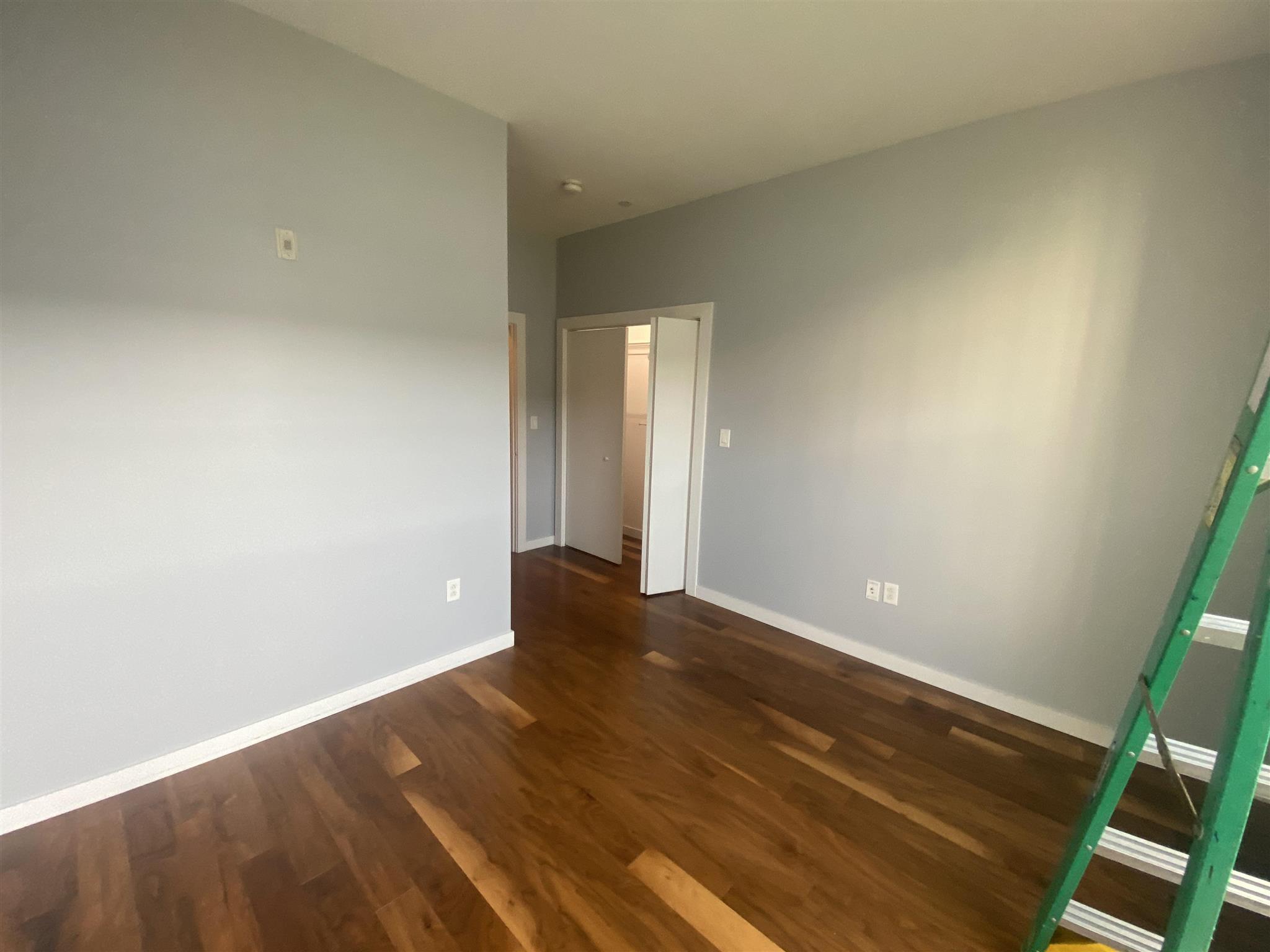 45 1st Ave, Charlestown