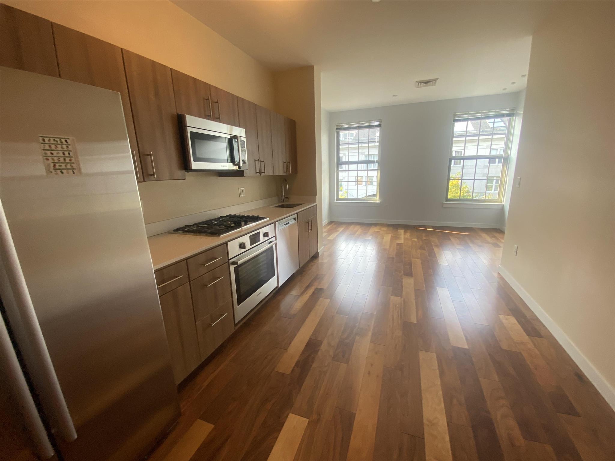 45 1st Ave, Charlestown