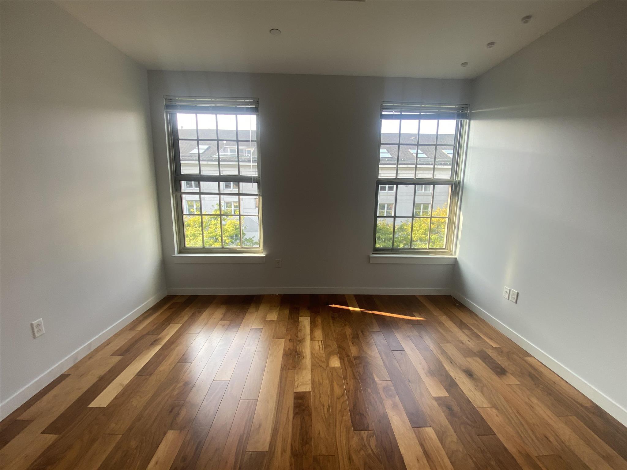 45 1st Ave, Charlestown