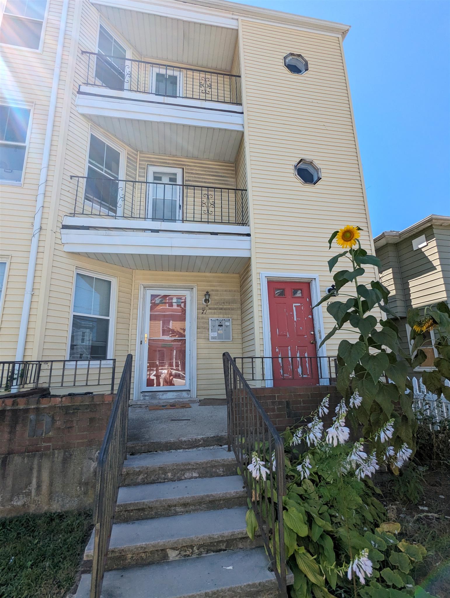 71 Winchester St, Tufts University