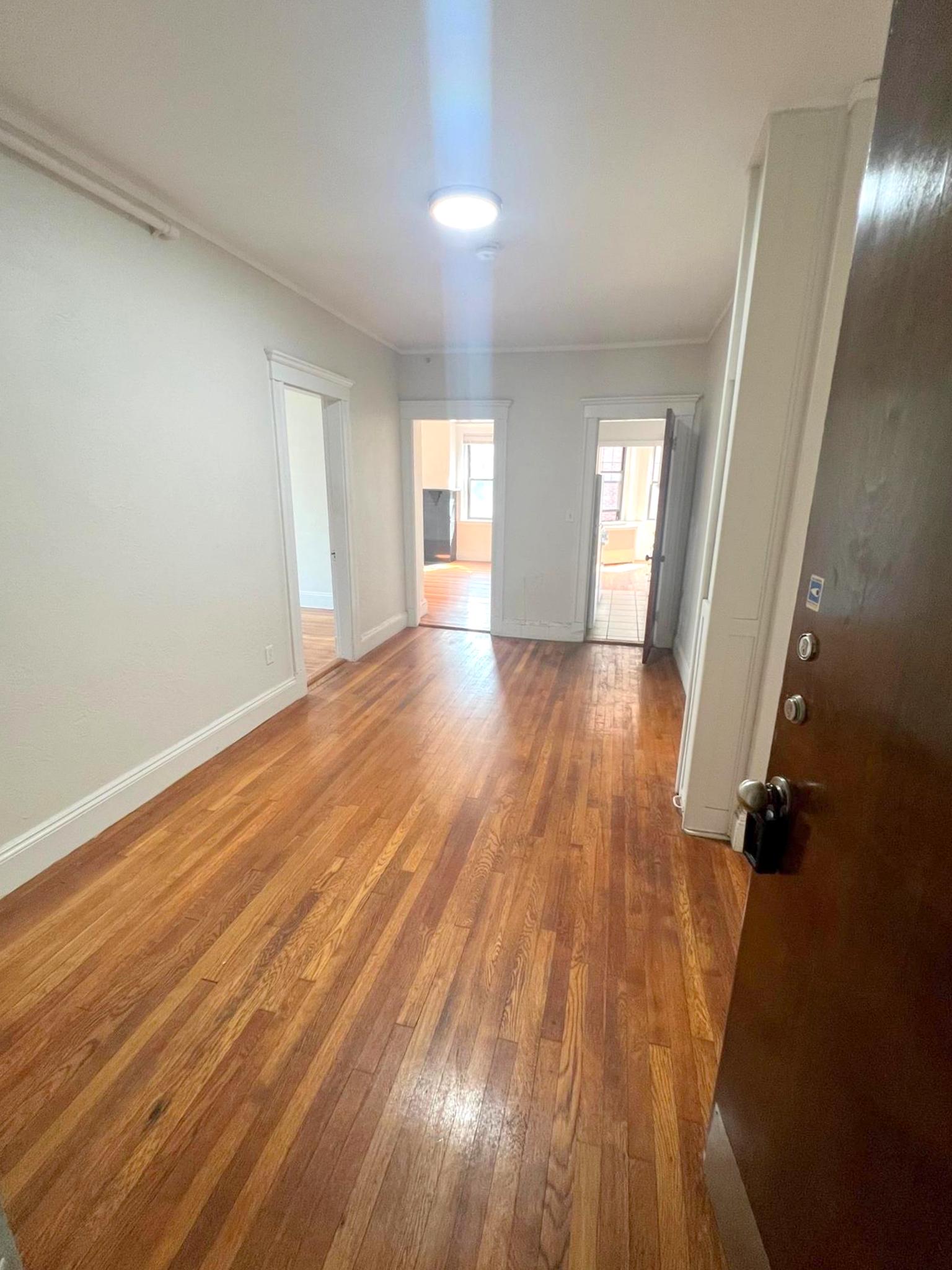 1558 Massachusetts Ave, Harvard Square