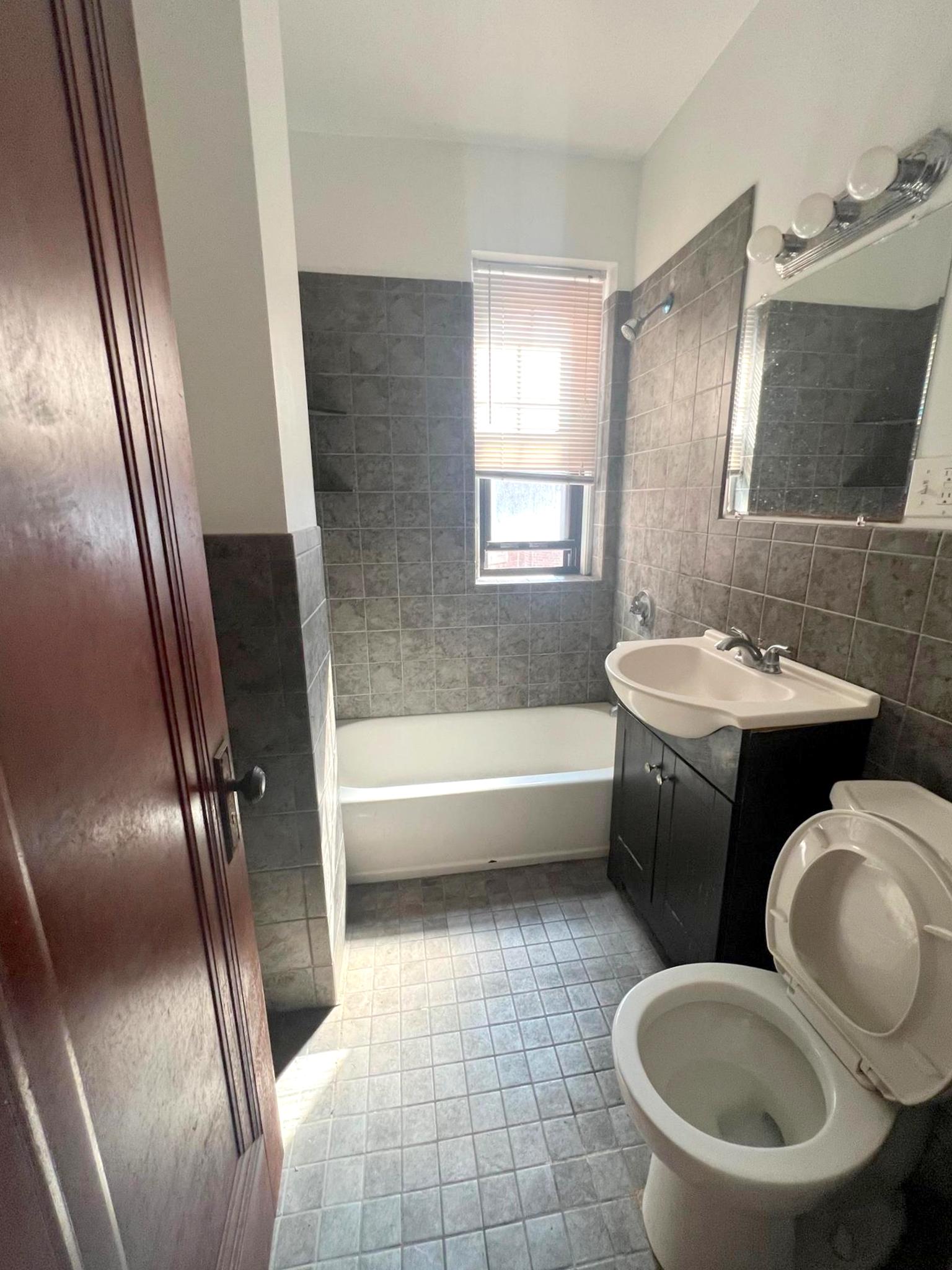 1558 Massachusetts Ave, Harvard Square