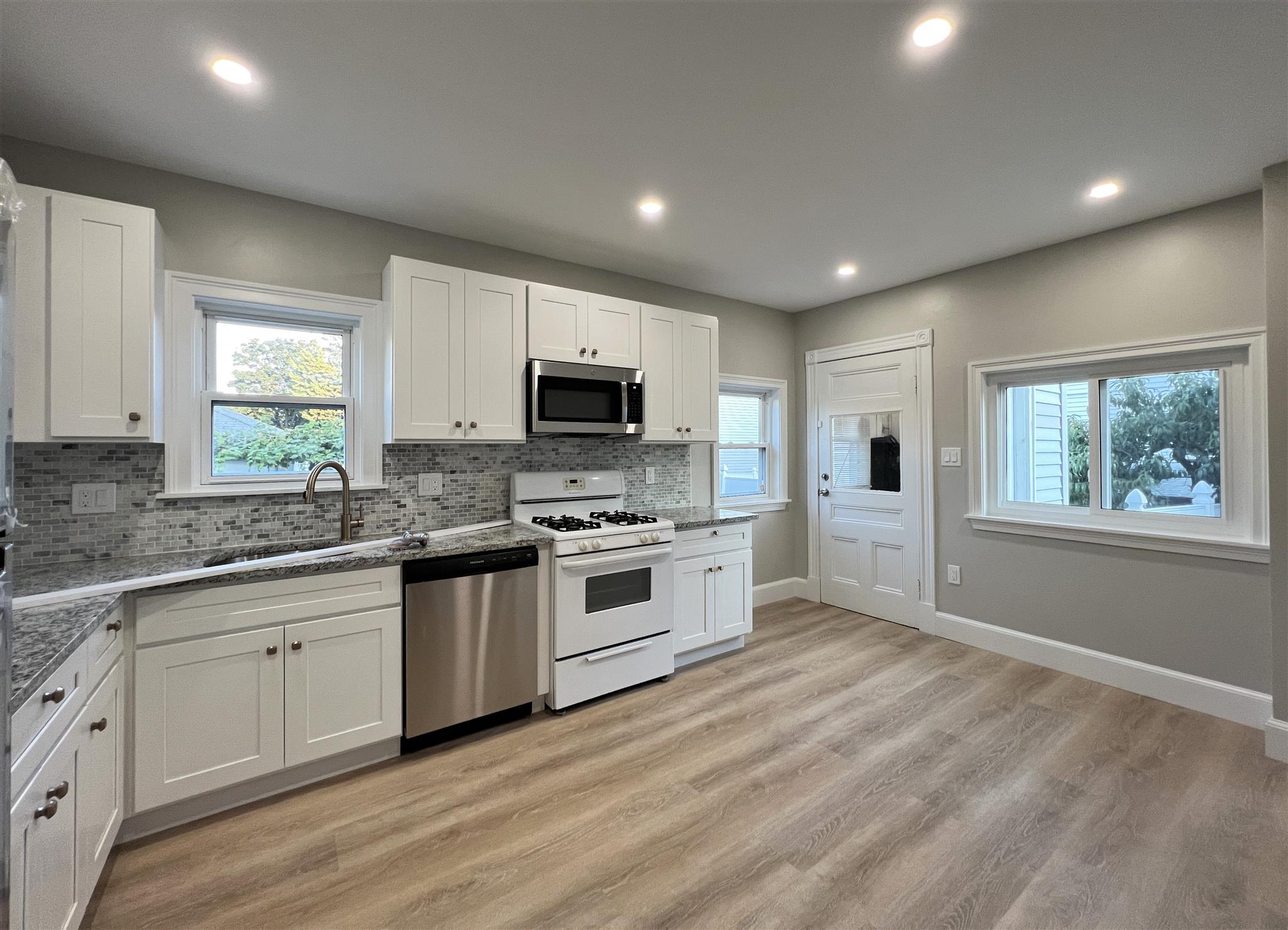 5 Oliver St, Everett