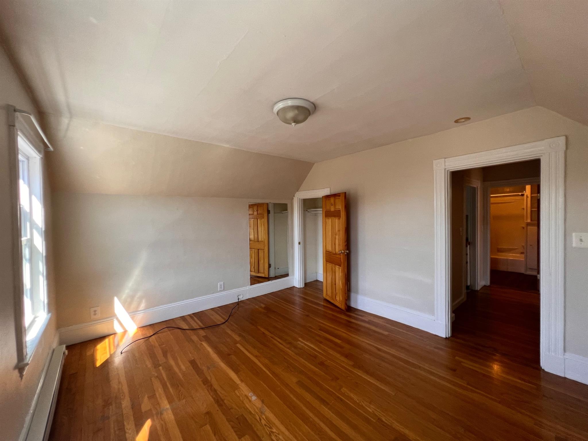 578 Main, Ball Square