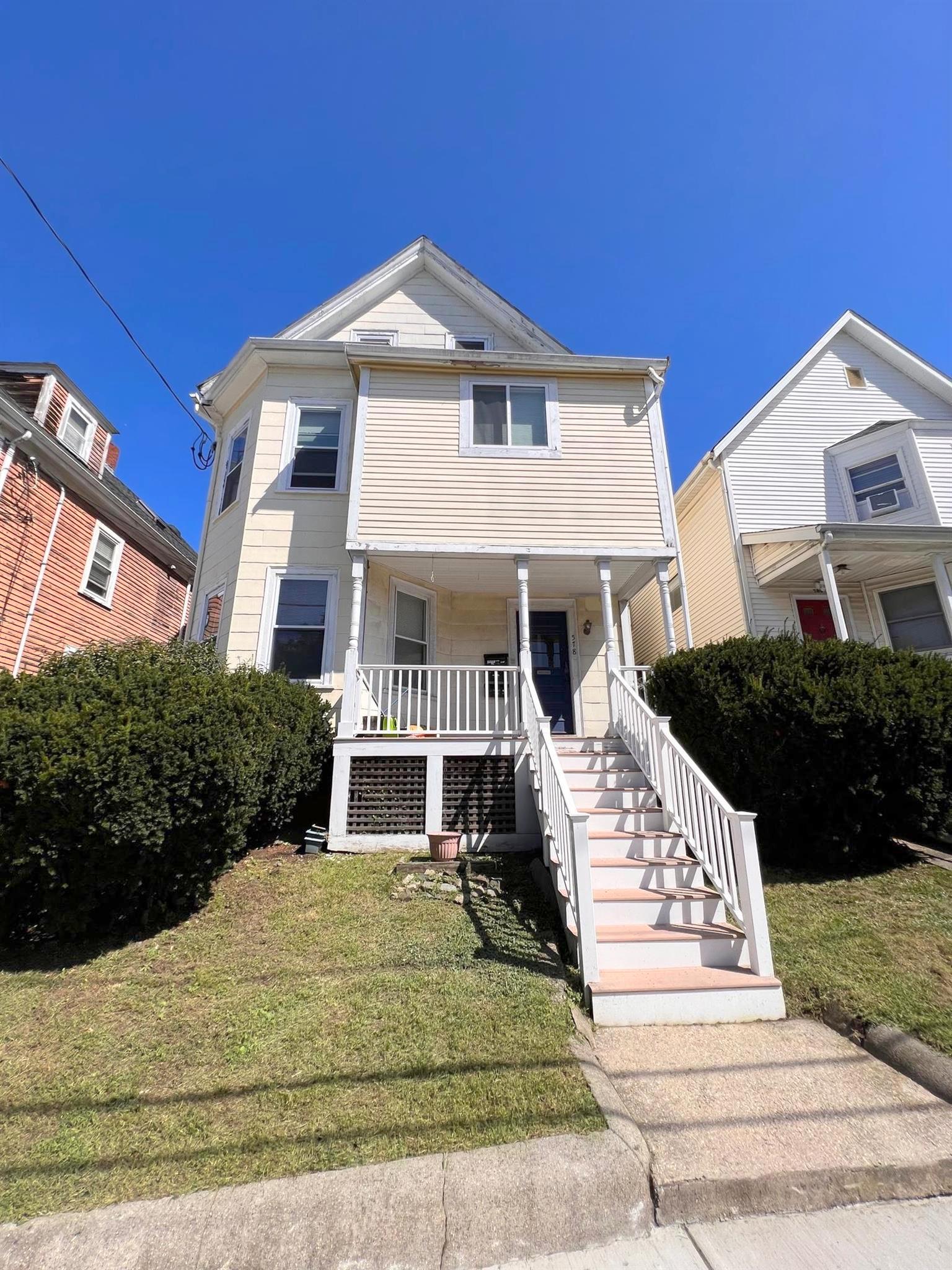 578 Main St, Tufts University