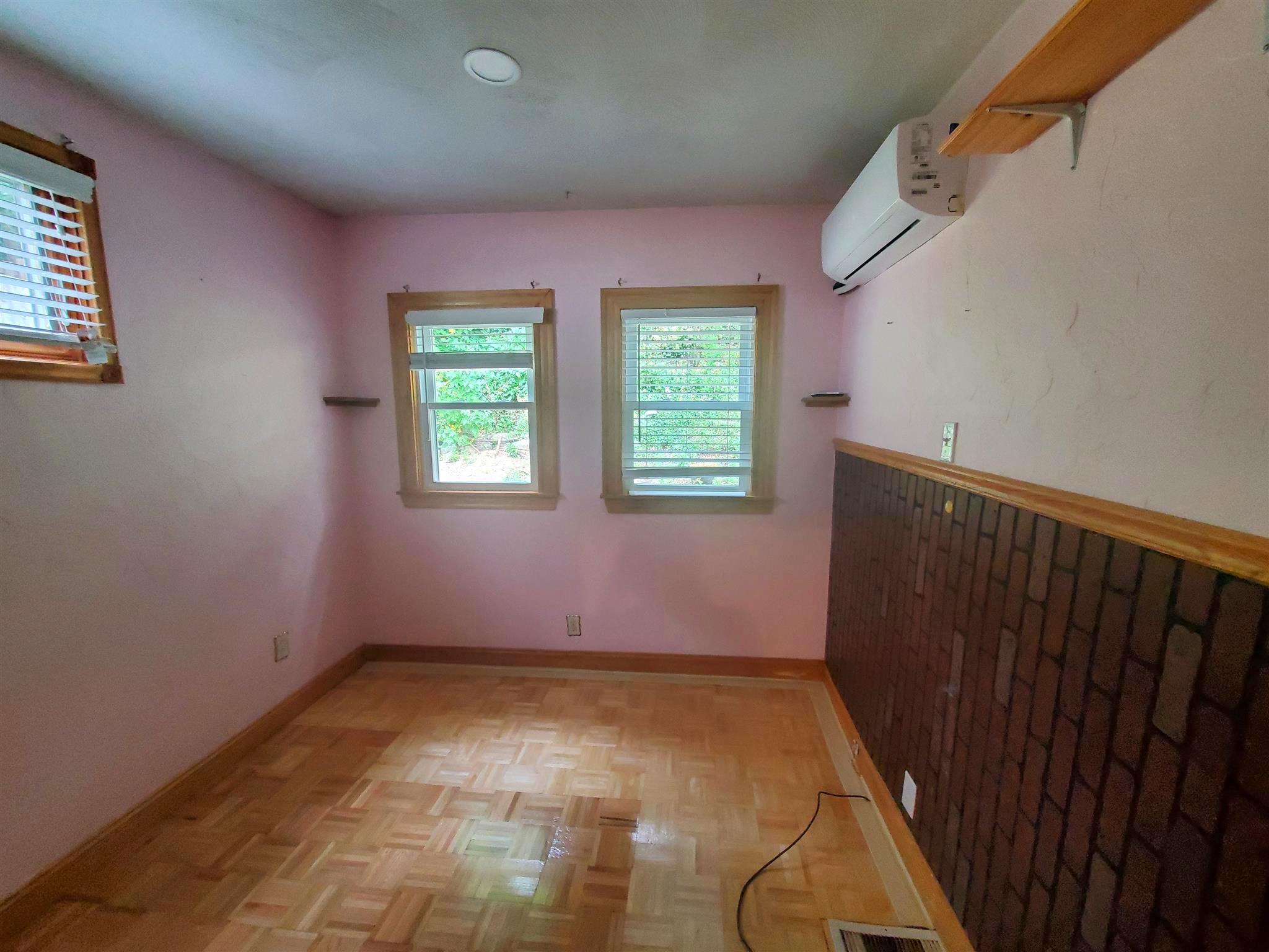 137 Fern Rd, Glenwood