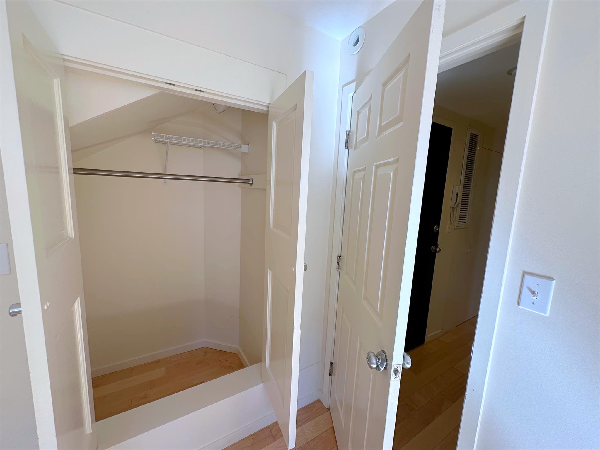 29 Warren St, East Cambridge