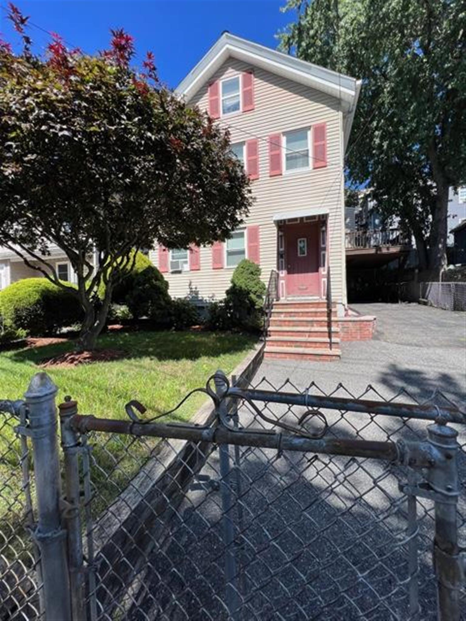 11 Oliver St, East Somerville