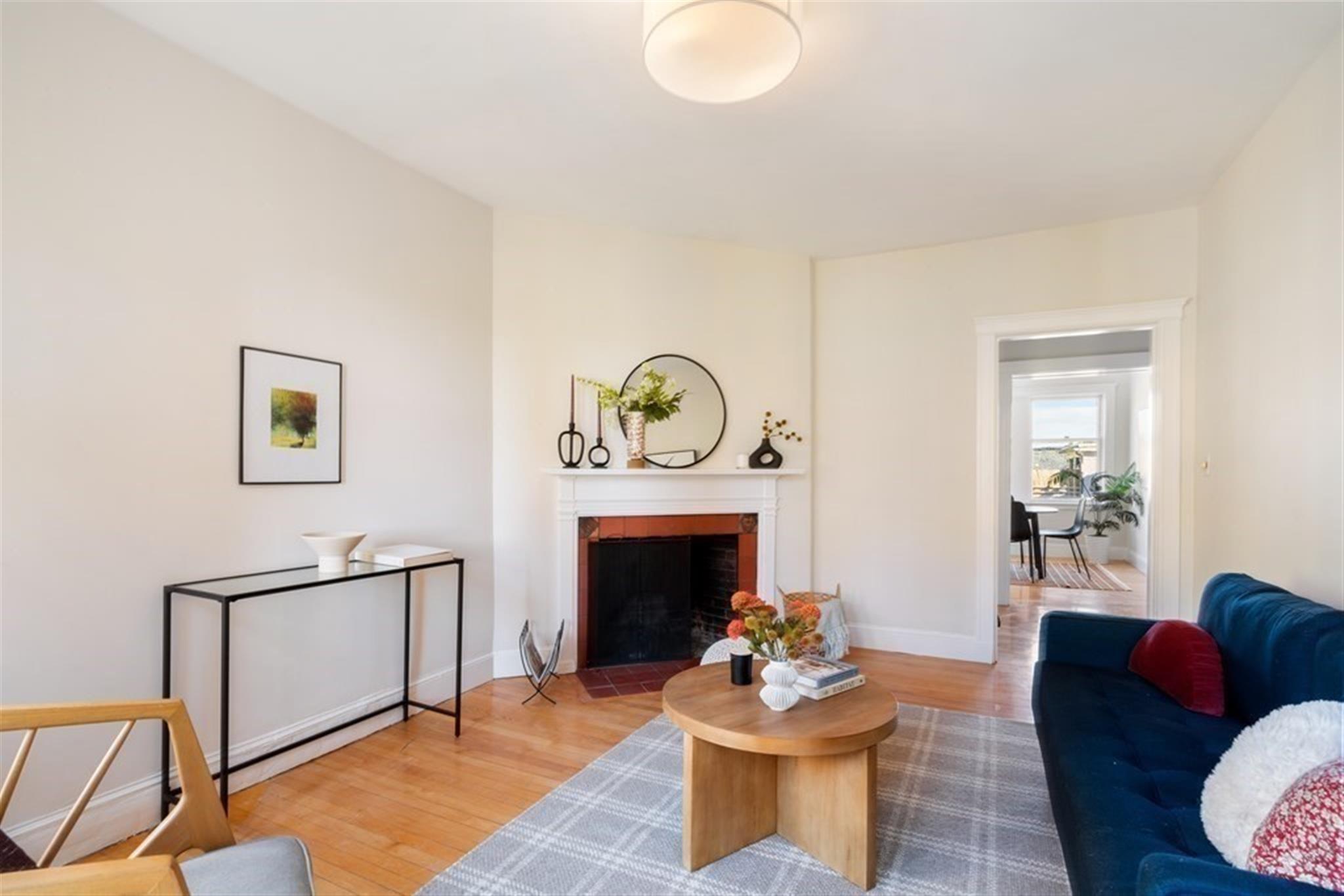 10 Dana St, Harvard Square