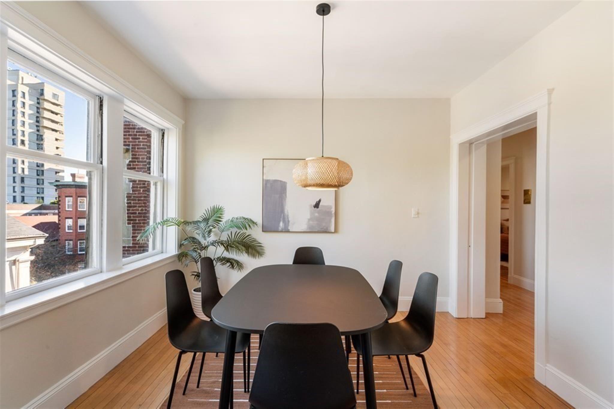 10 Dana St, Harvard Square