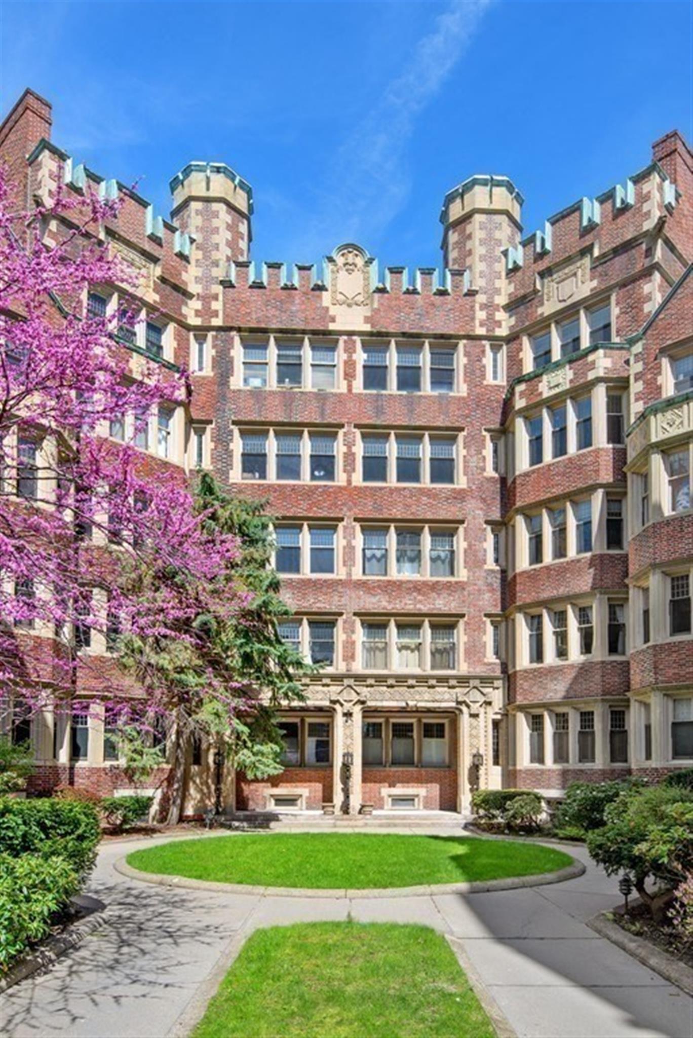 10 Dana St, Central Square