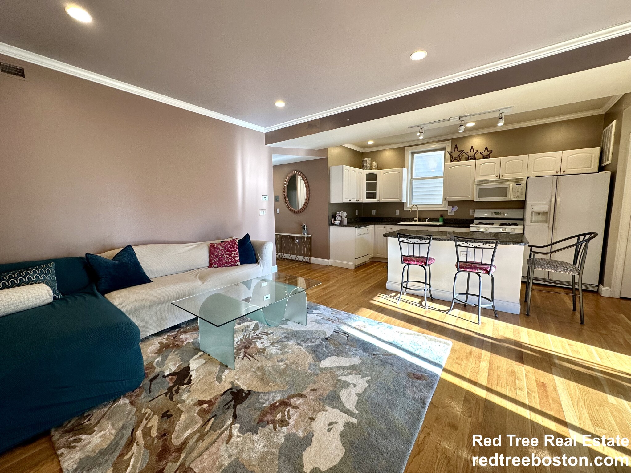 324 Dorchester St, South Boston