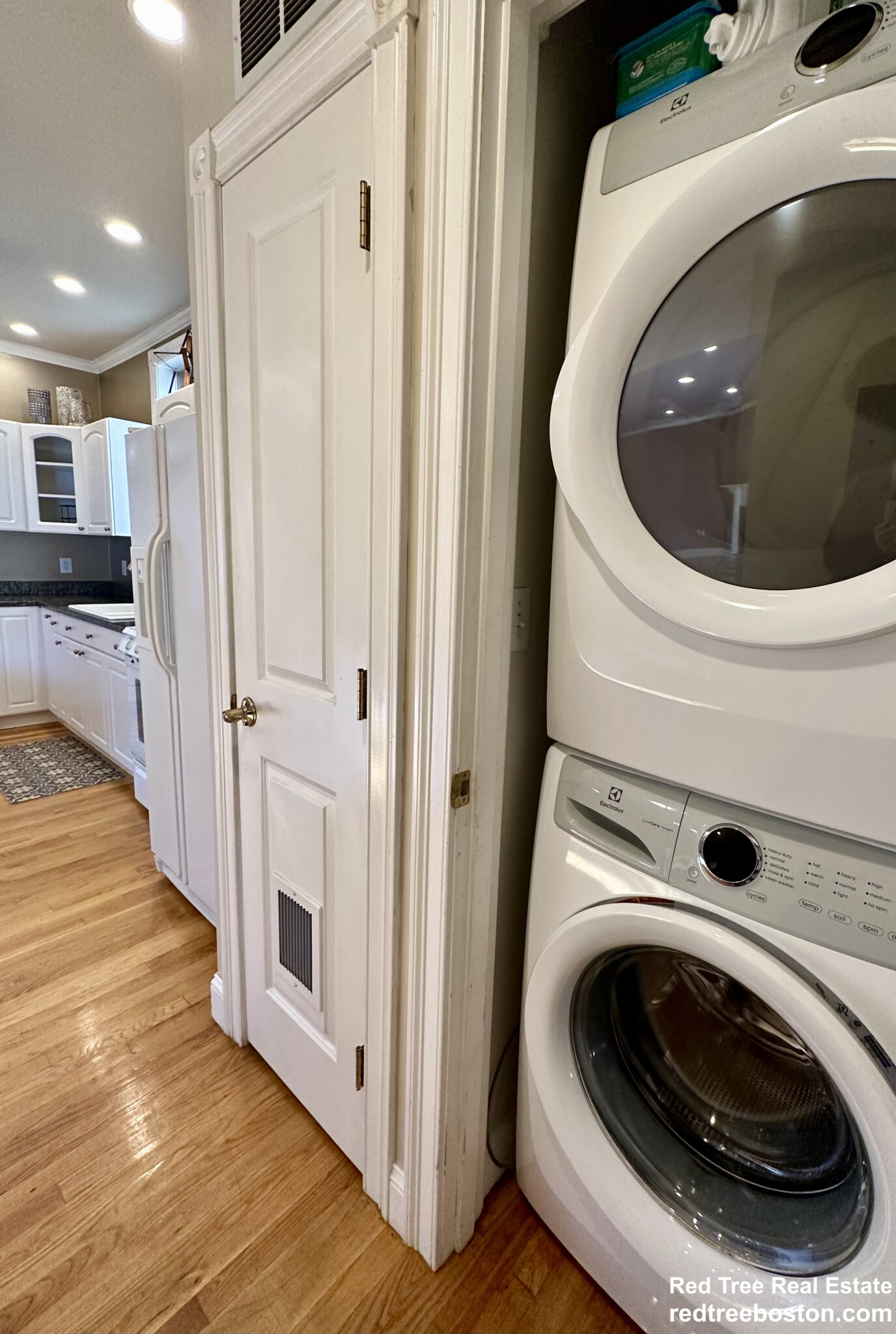 324 Dorchester St, South Boston