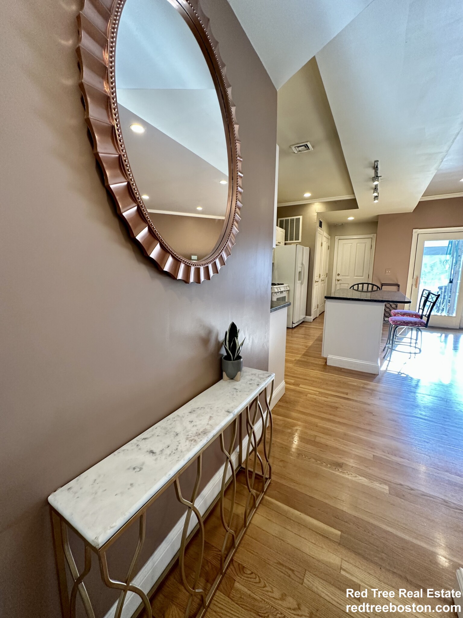 324 Dorchester St, South Boston