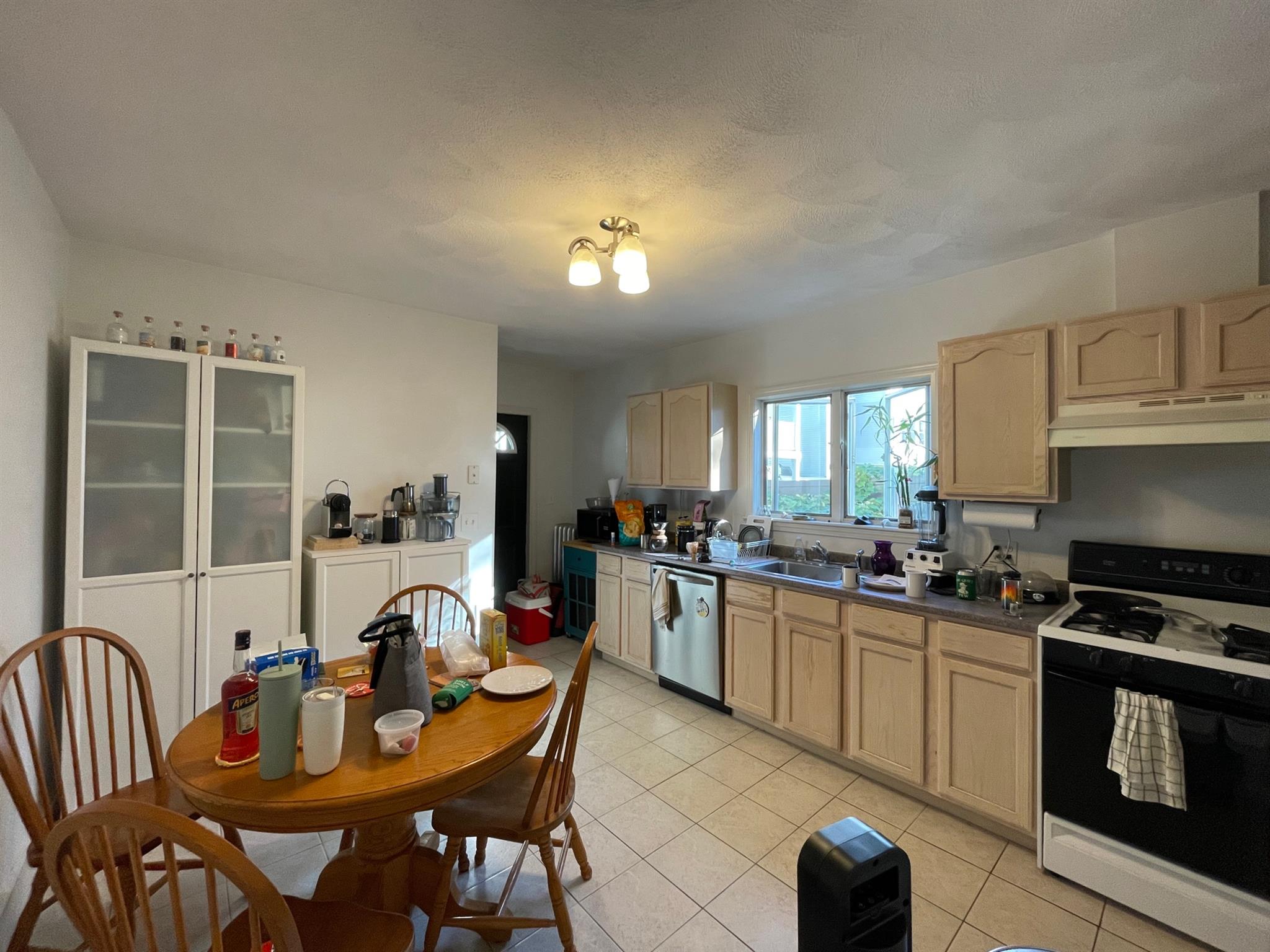 63 Boston Ave, Davis Square