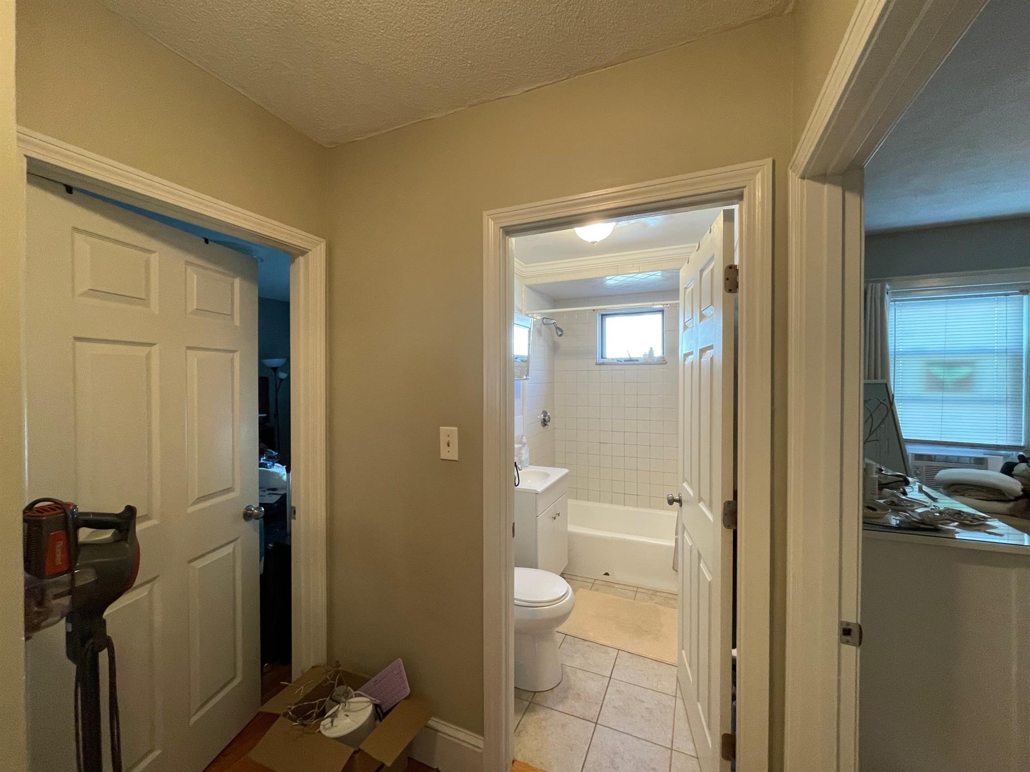 63 Boston Ave, Davis Square