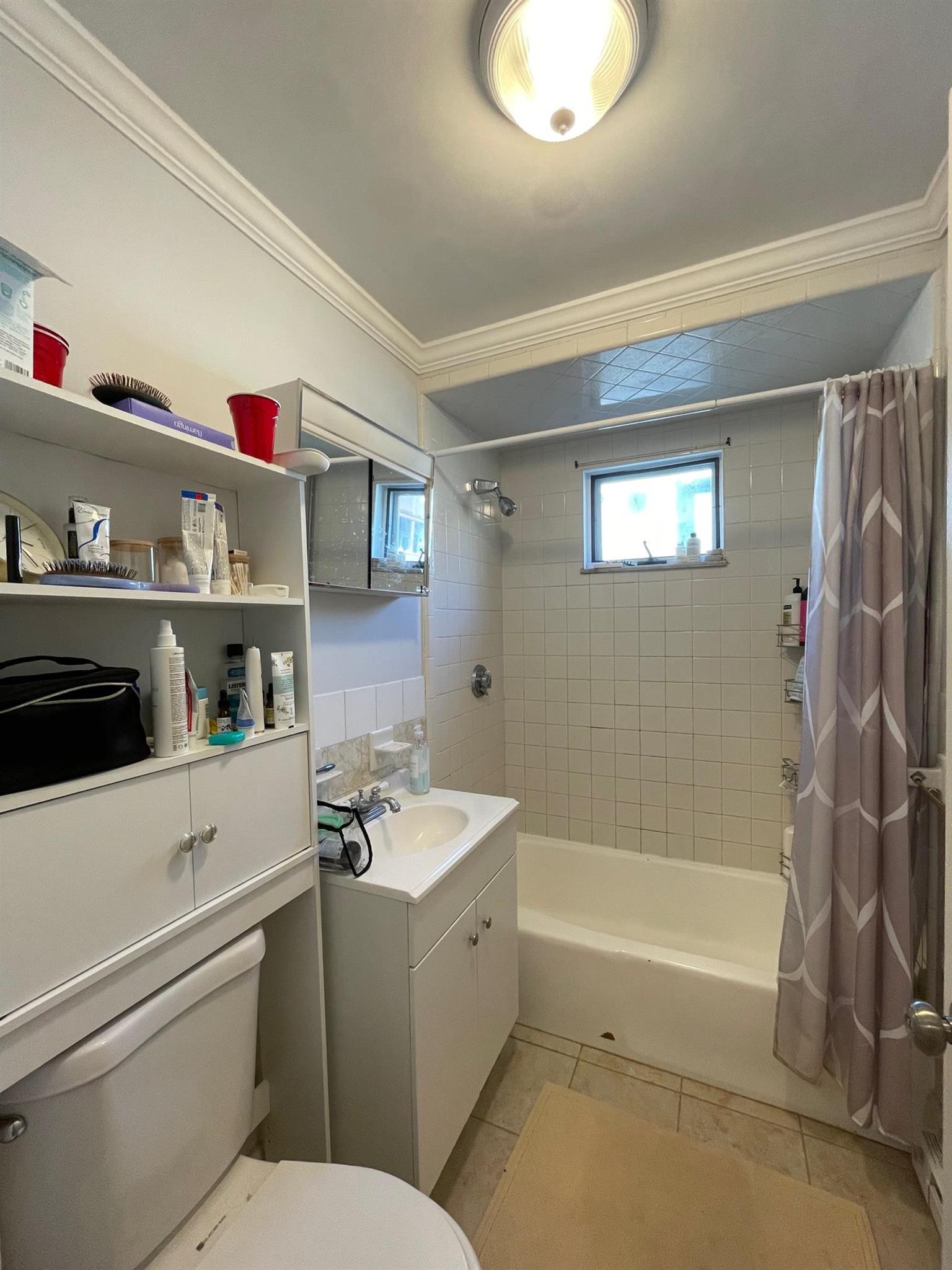 63 Boston Ave, Davis Square