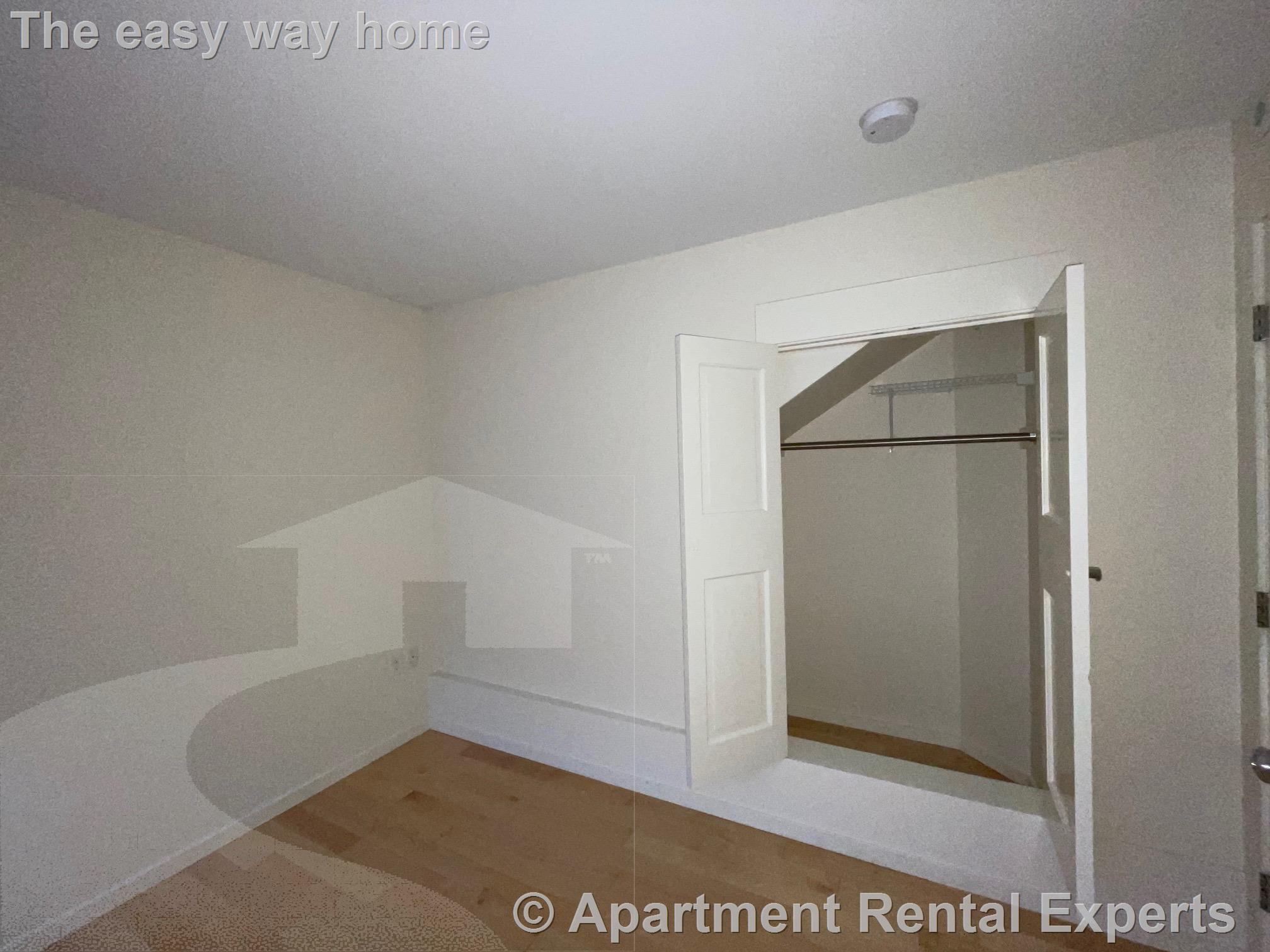 29 Warren St, East Cambridge