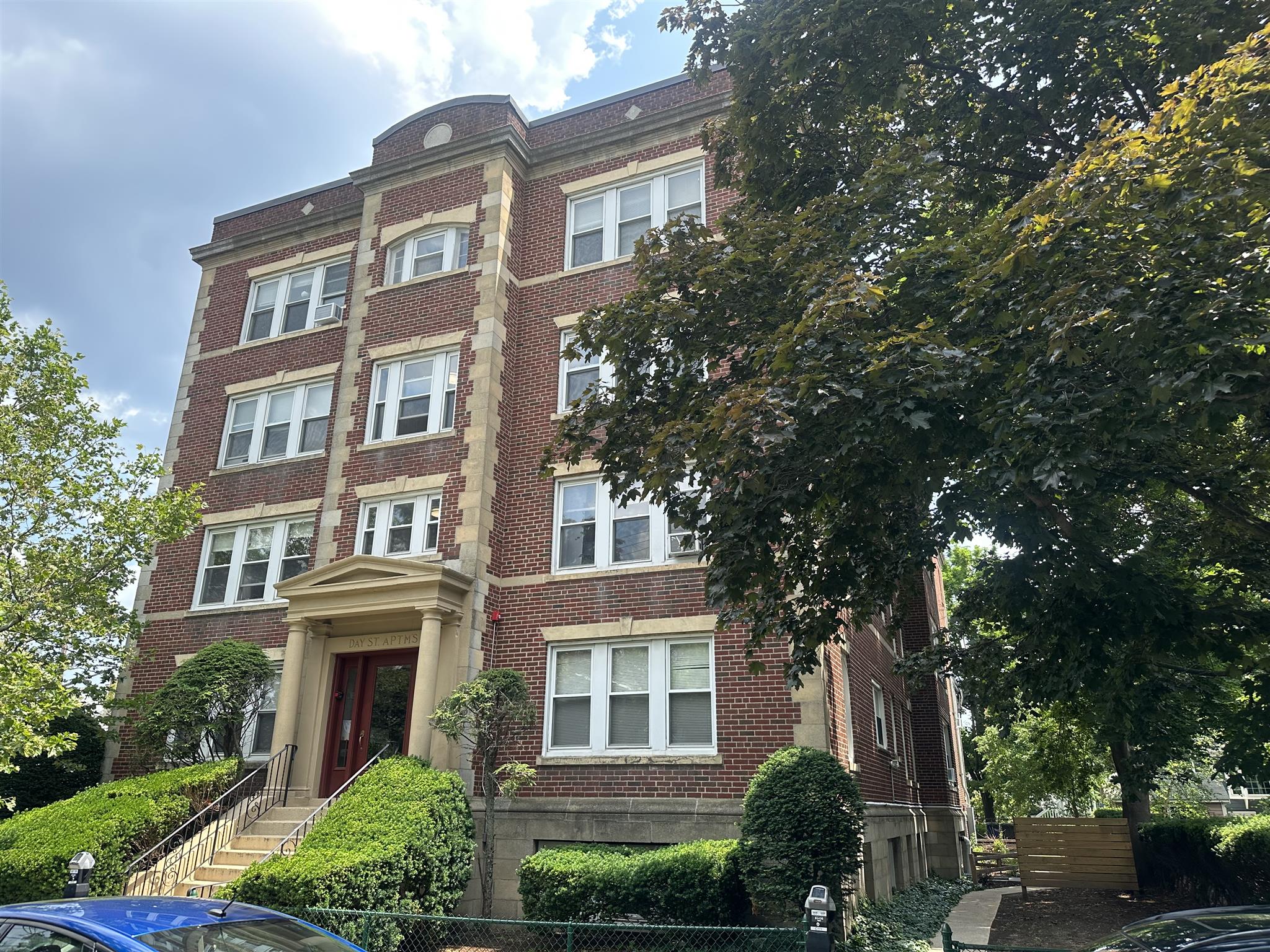 38 Day St, Davis Square