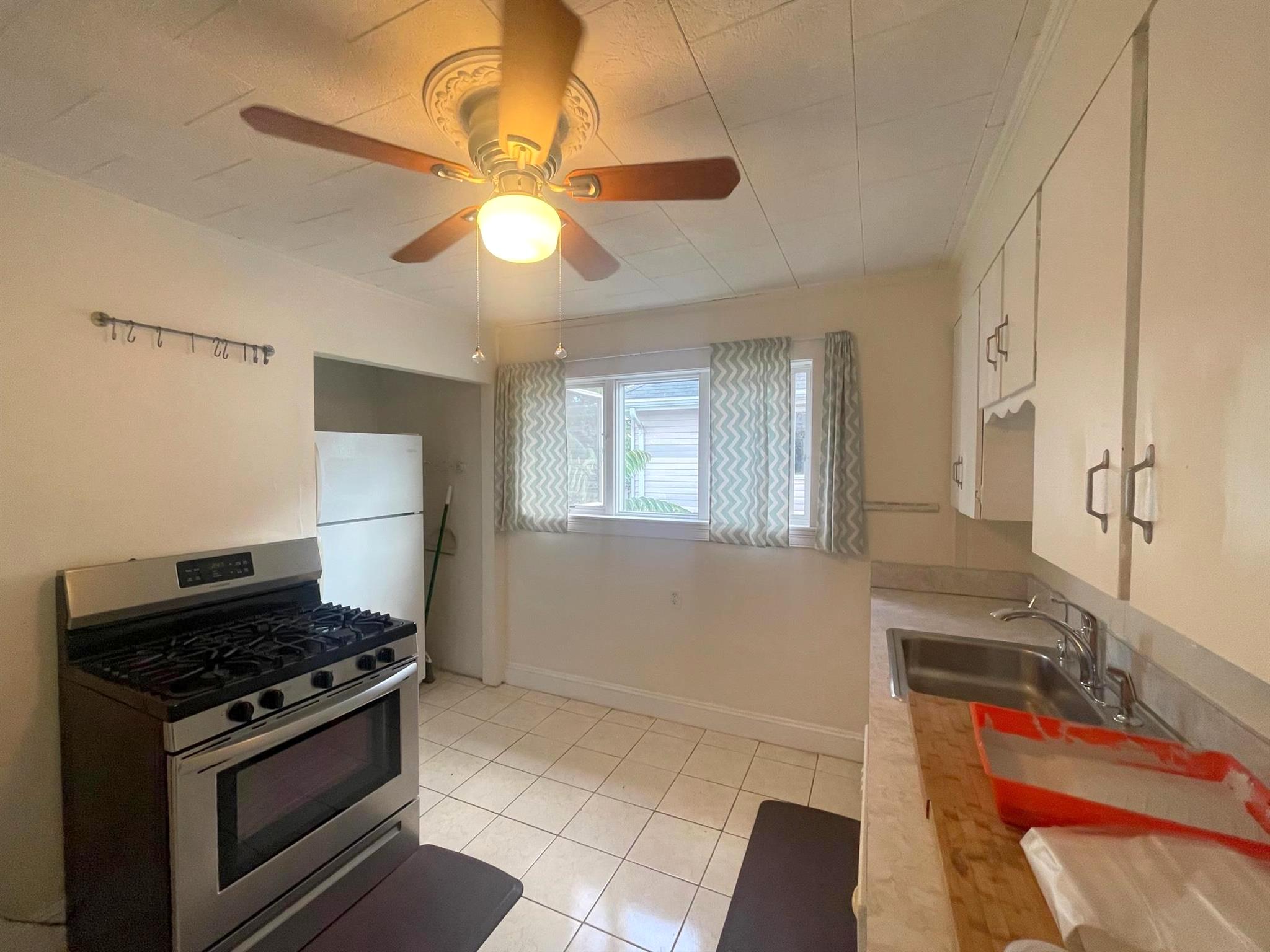 11 Doble Ave, Tufts University